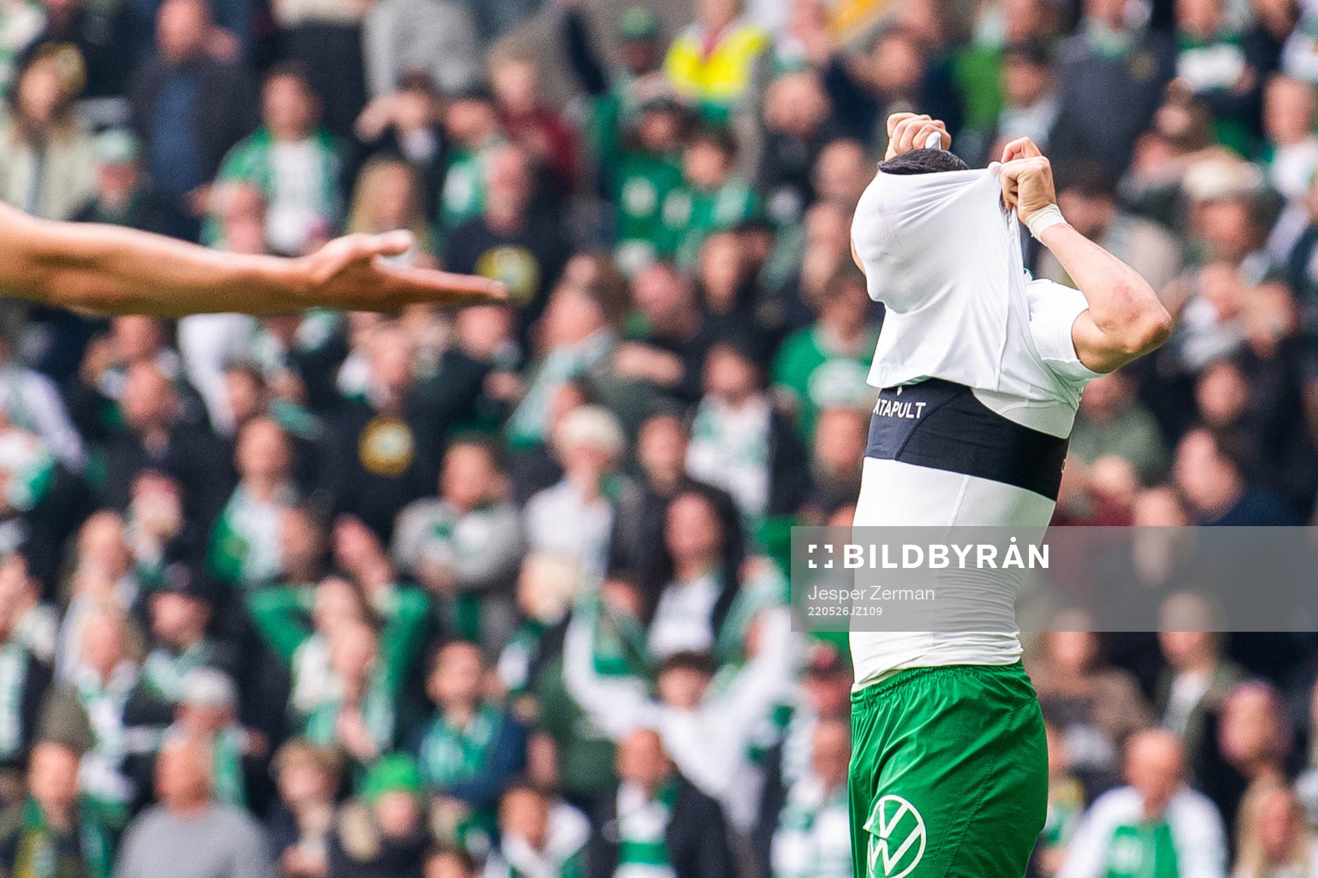 Hammarbys Astrit Selmani deppar