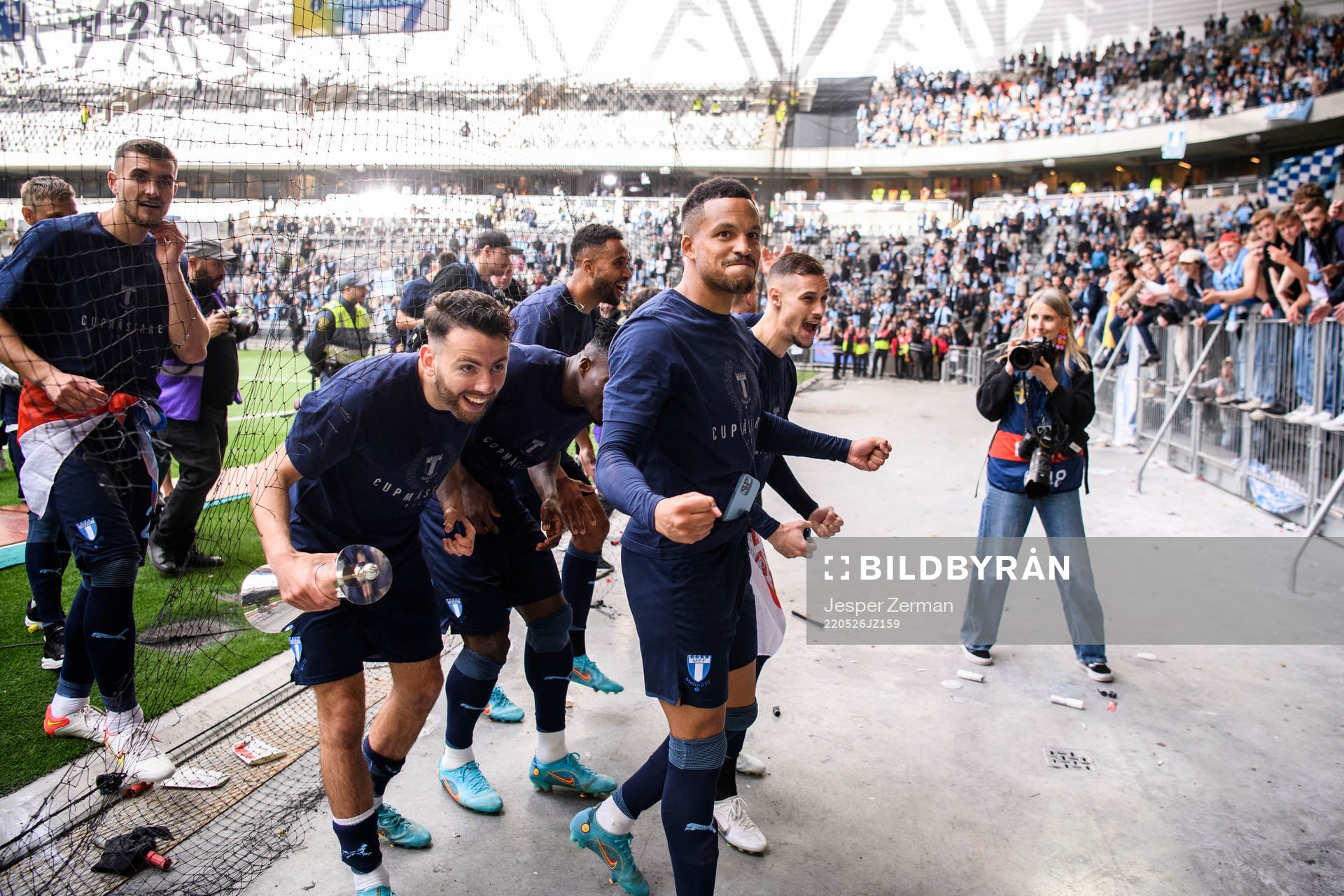 Malmö FFs Erdal Rakip och Martin Olsson jublar
