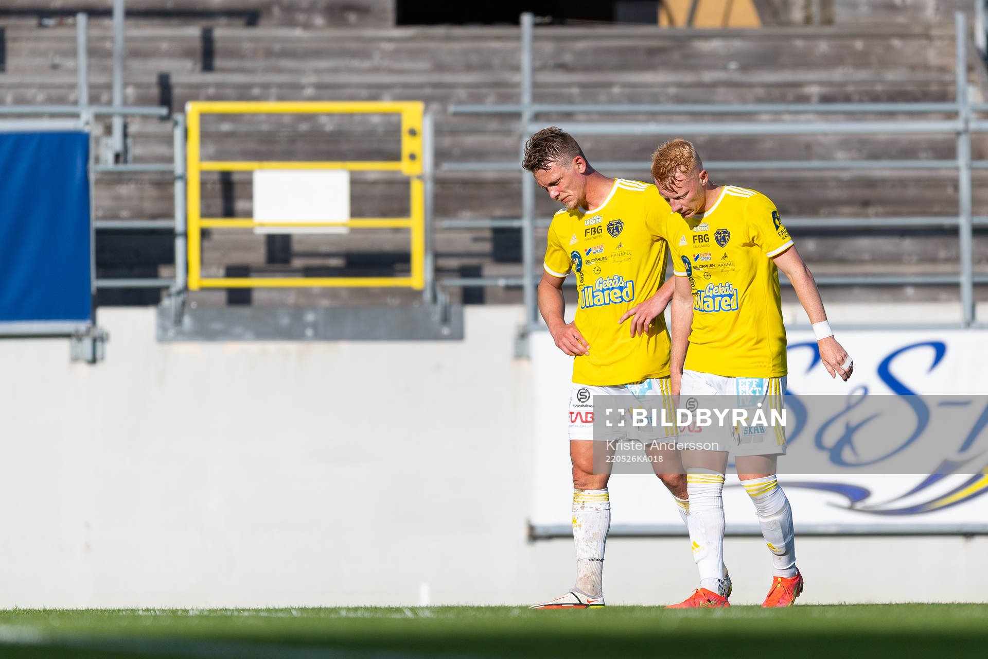 Falkenbergs Robin Hofsö och Wilhelm Ärlig deppar
