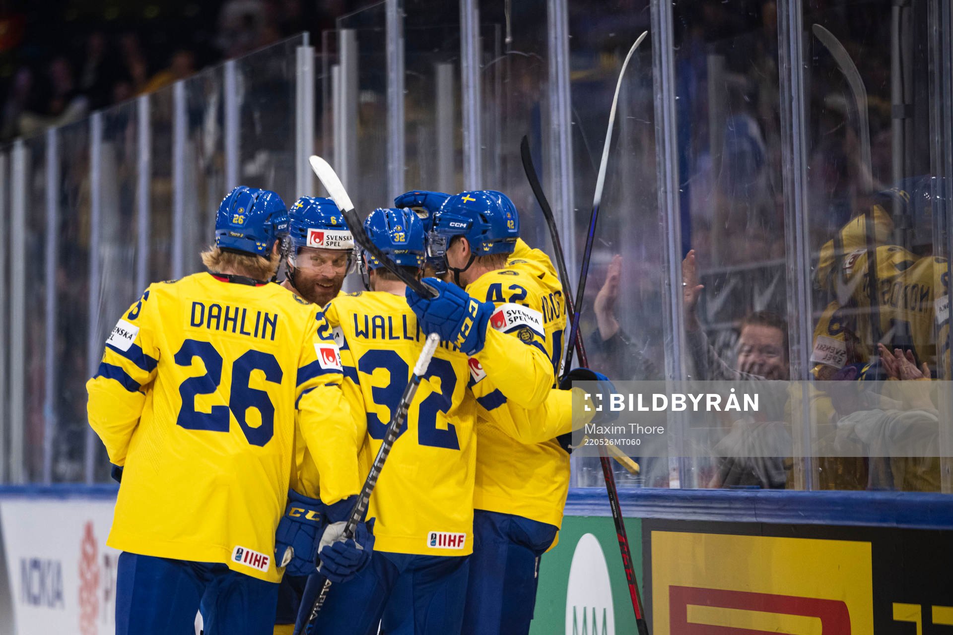 William Nylander of Sweden celebrate with teammates afte4r