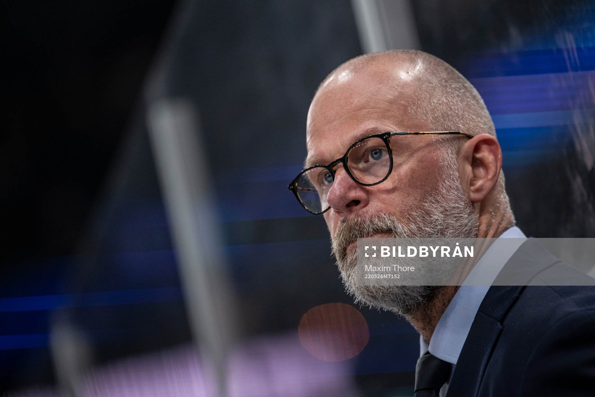 Assistant coach Marcus Ragnarsson of Sweden