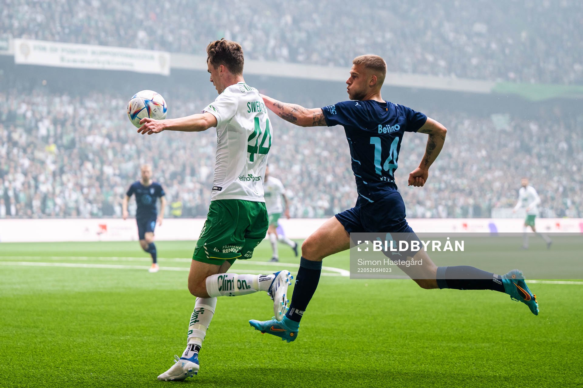 Hammarbys Williot Swedberg och Malmö FFs Felix Beijmo