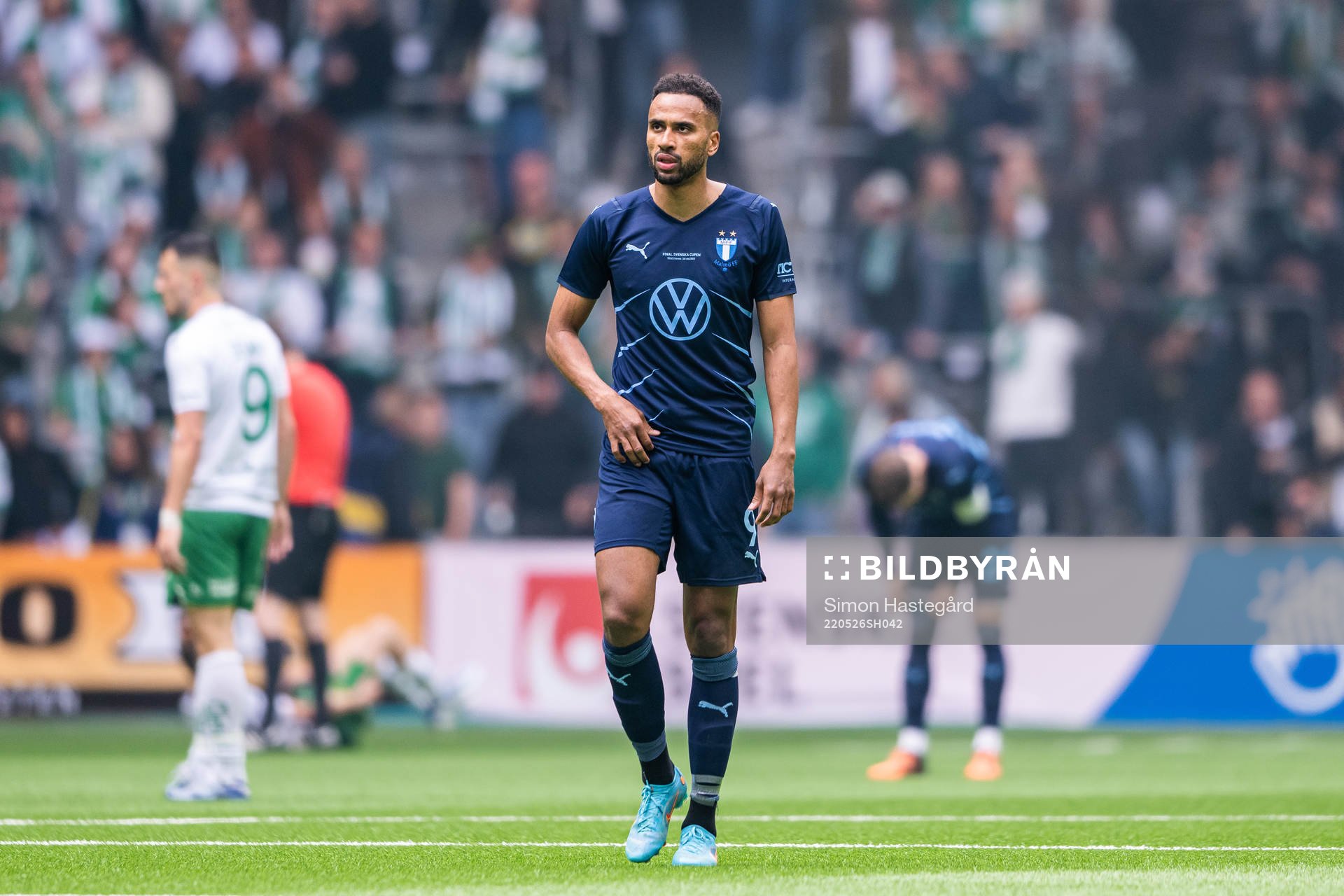 Malmö FFs Isaac Kiese Thelin deppar