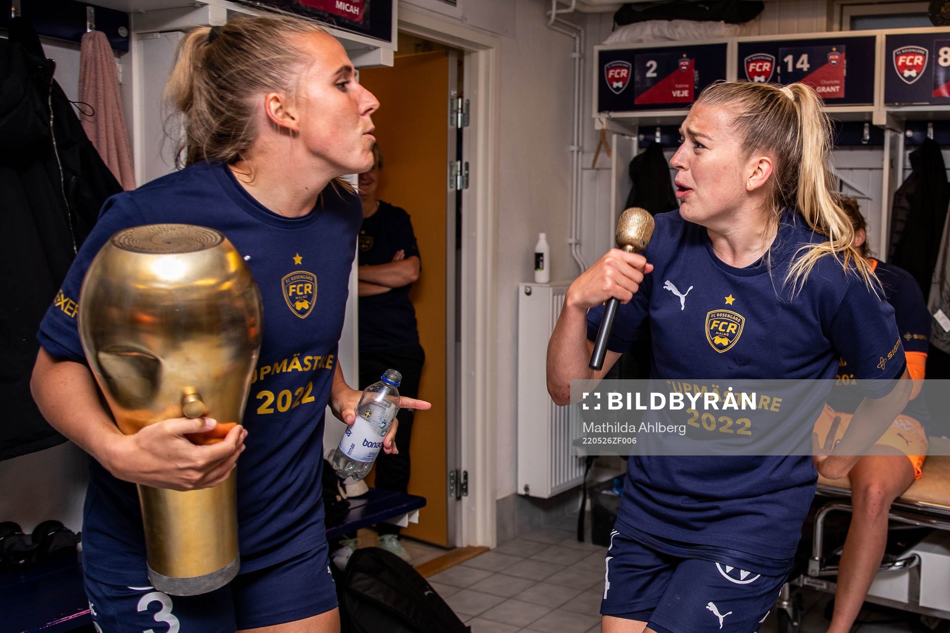 Rosengårds Gudrun Arnardottir och Charlotte Grant jublar