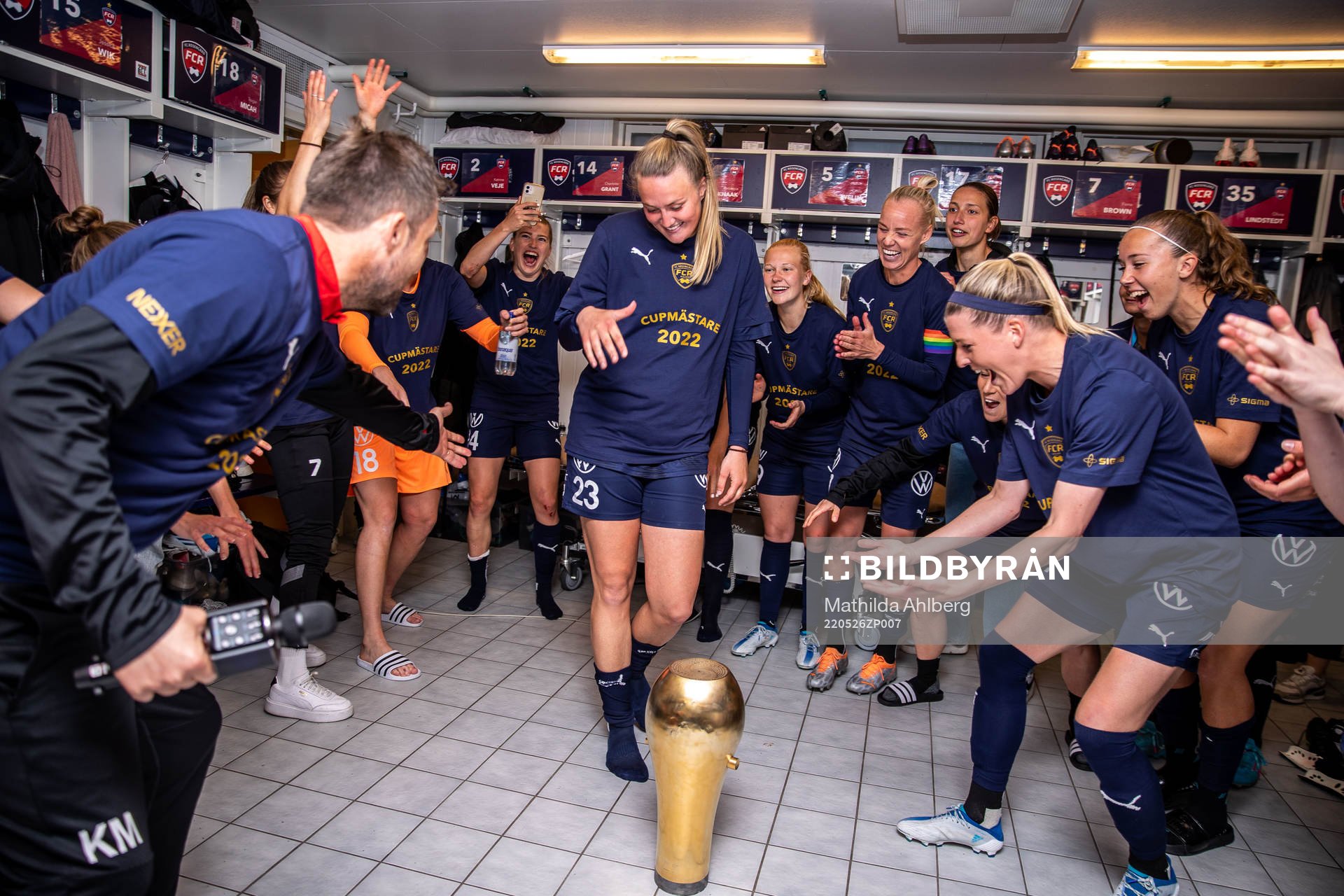 Rosengårds Stefanie Sanders jublar