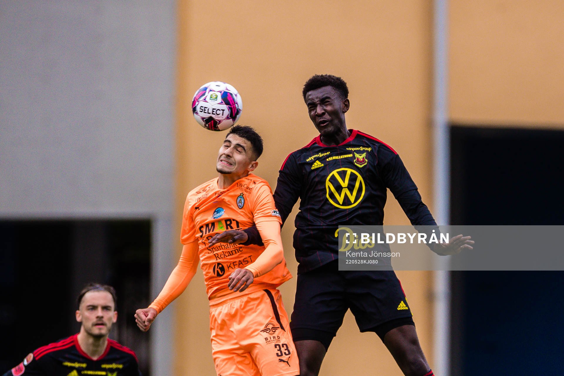 AFC Eskilstunas Amar Muhsin och Östersunds Peter Amoran