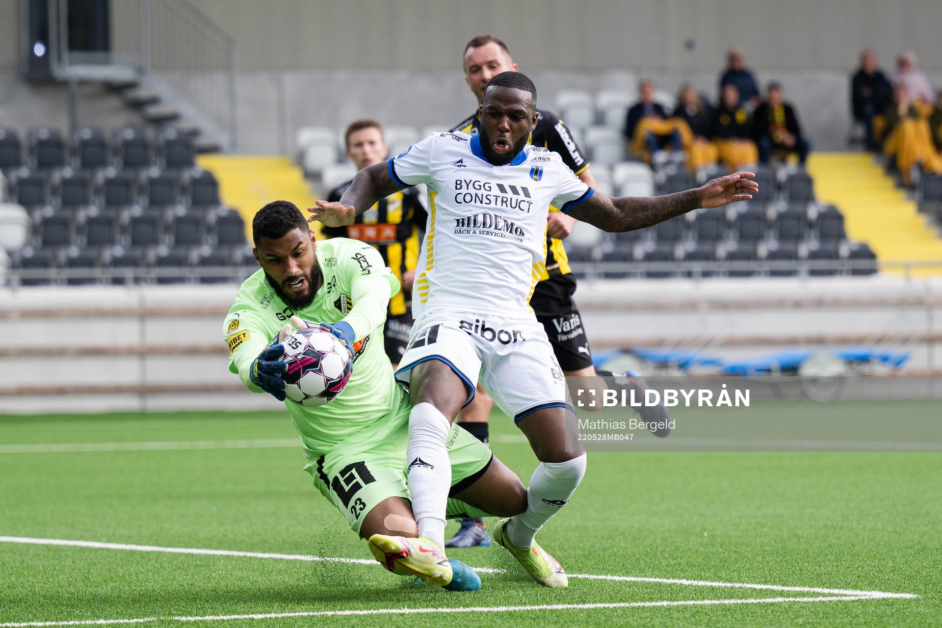 Häckens målvakt Jonathan Ursin Rasheed och Sirius