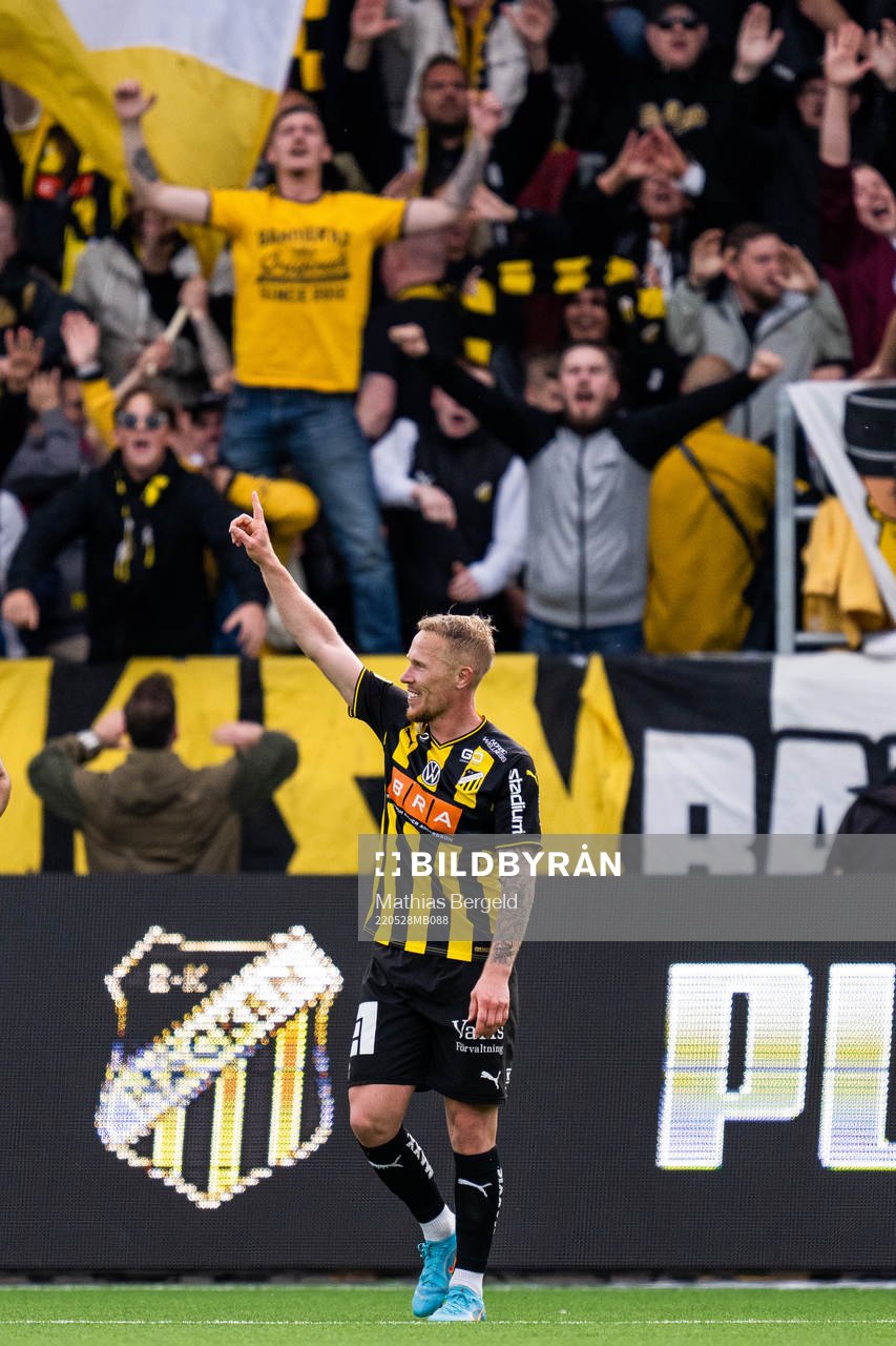 Häckens Mikkel Rygaard Jensen jublar