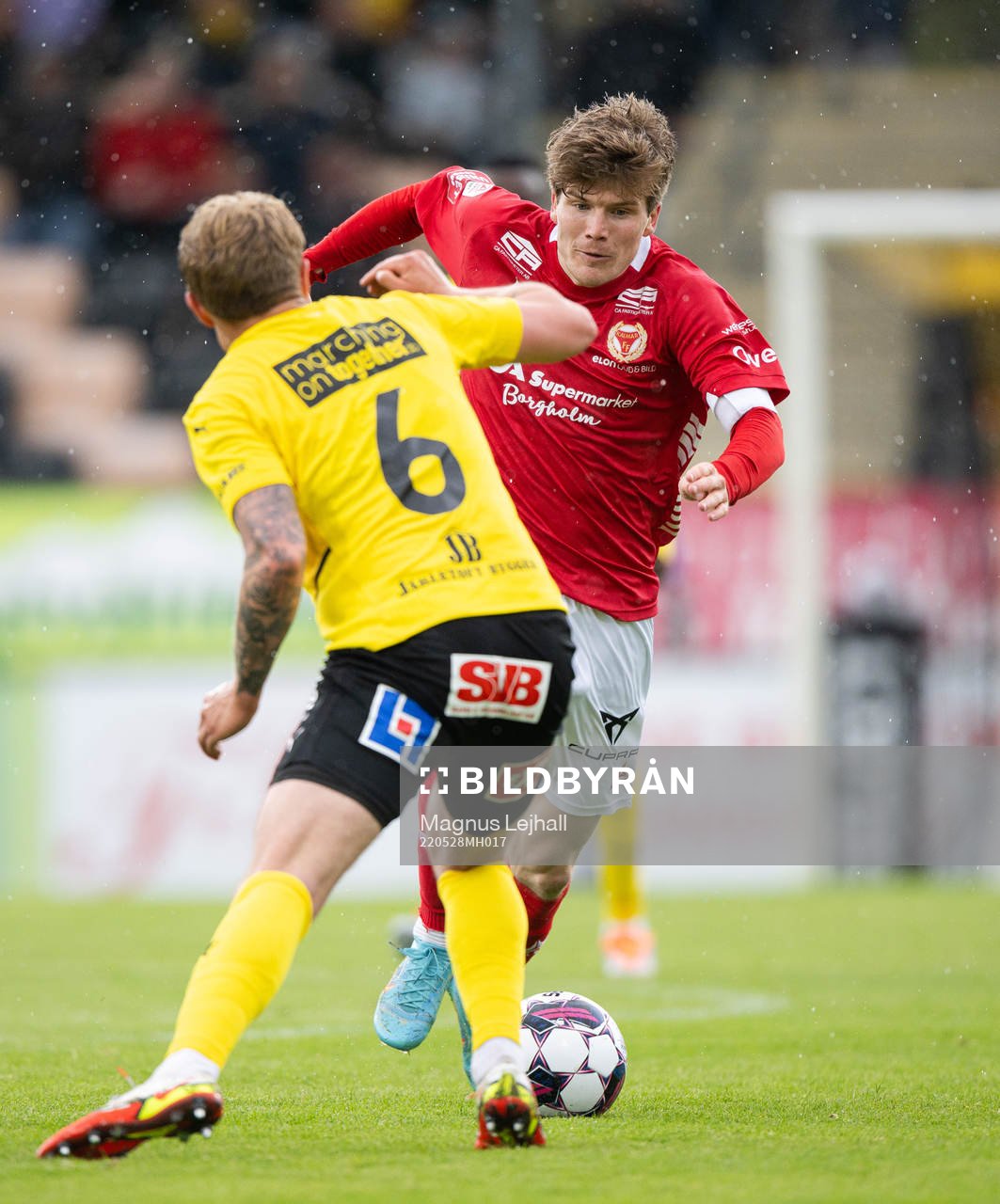 Kalmars Oliver Berg och Mjällbys Magnus Wørts