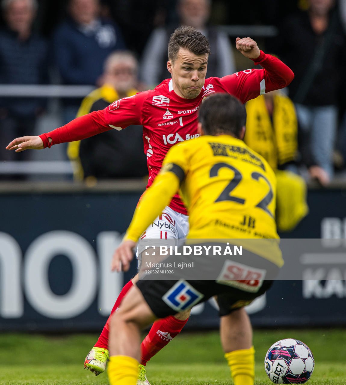 Kalmars Simon Skrabb 0ch Mjällbys Jesper Gustavsson