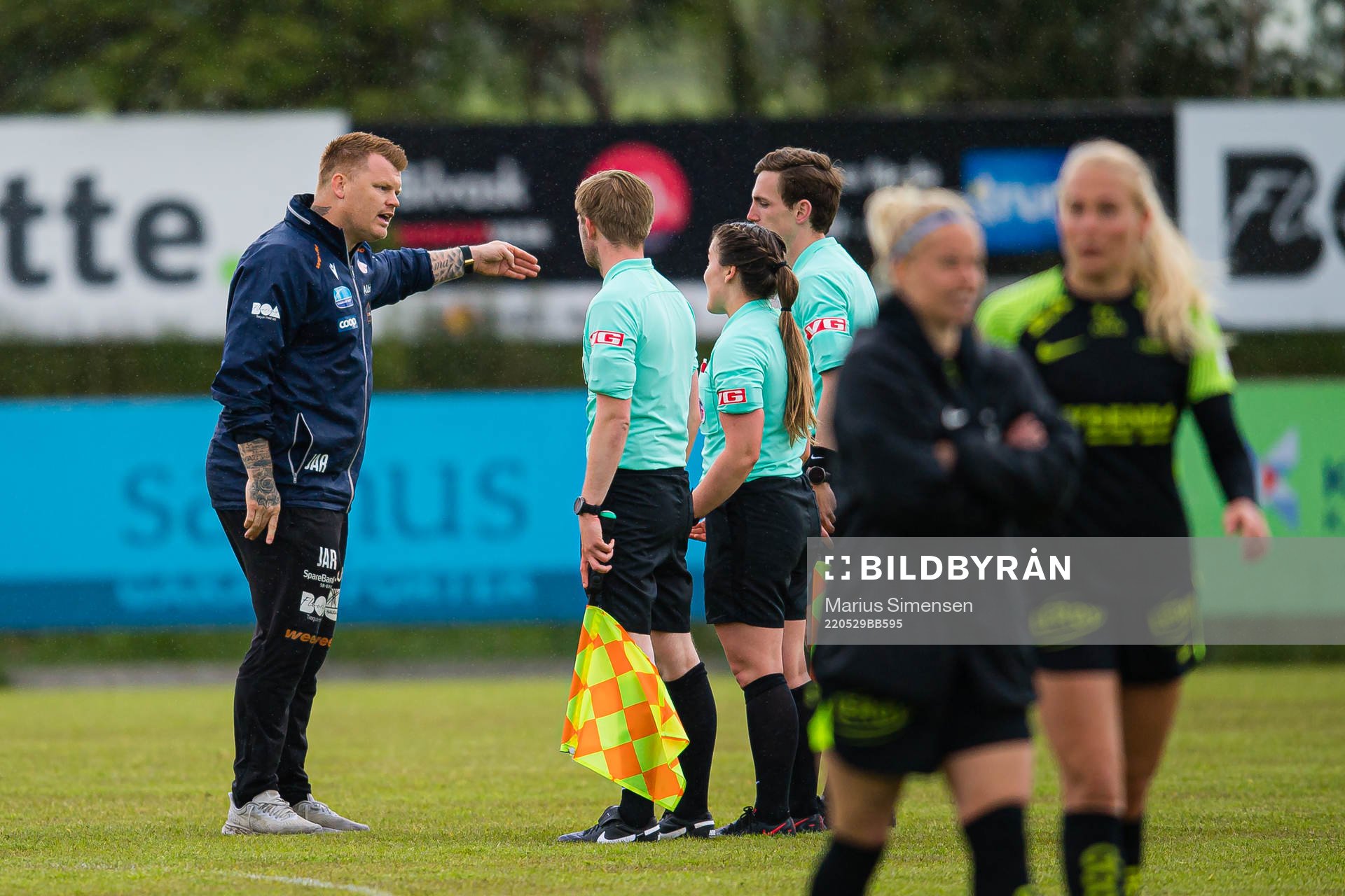 John Arne Riise, head coach of Avaldnes, reacts