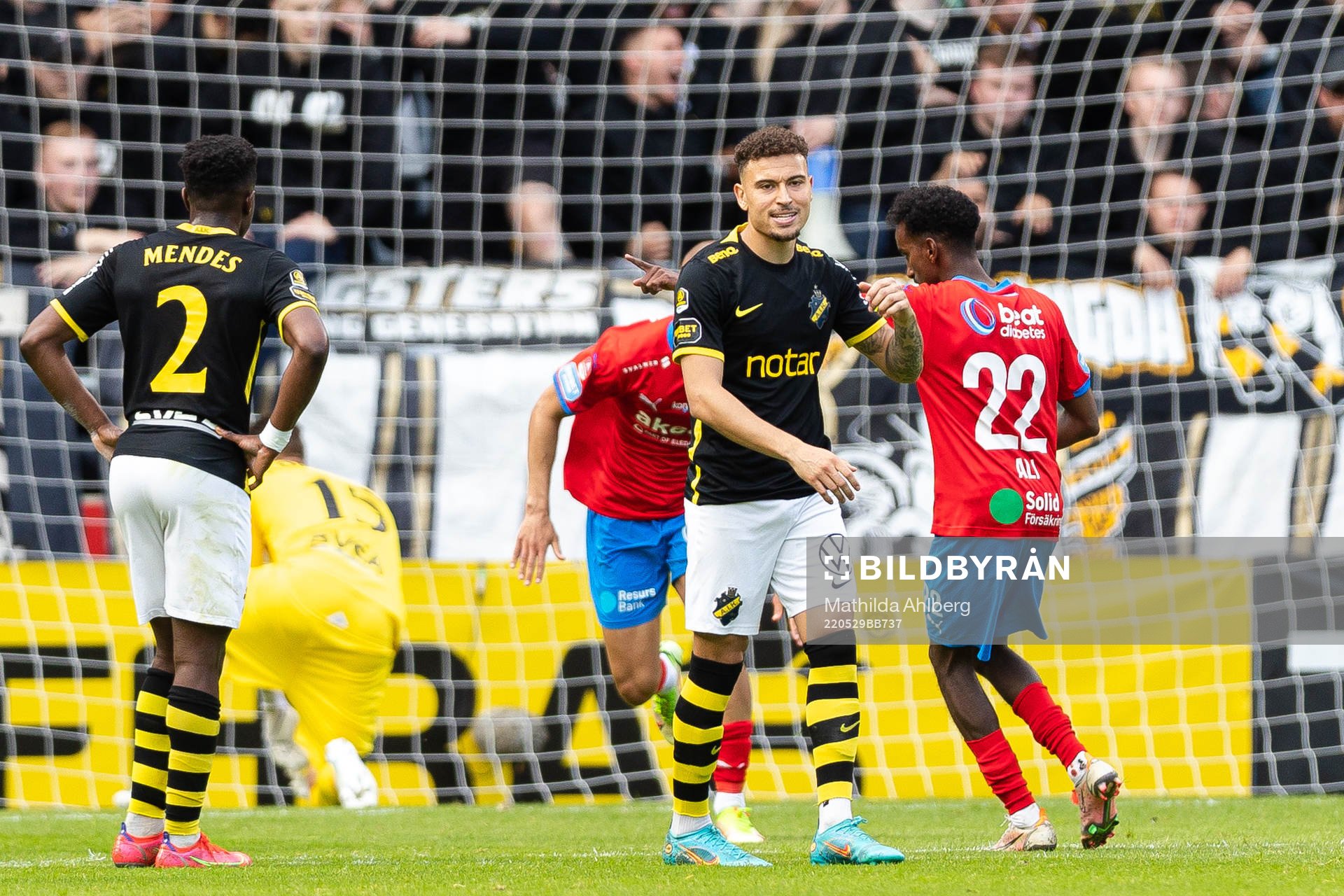s Jordan Larsson deppar