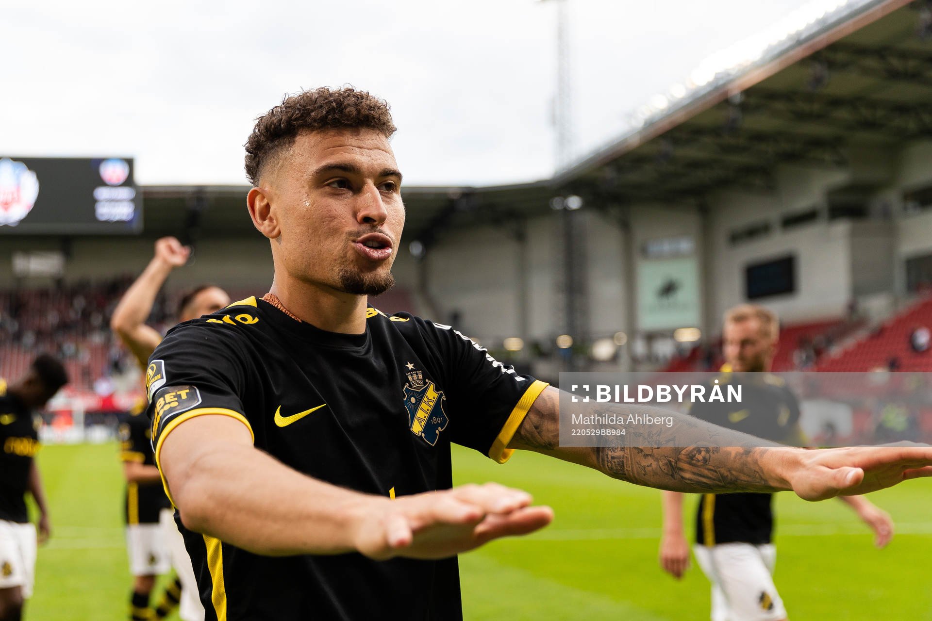 s Jordan Larsson jublar