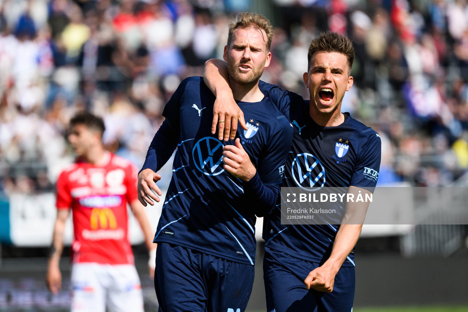Malmö FFs Ola Toivonen och Jonas Knudsen jublar