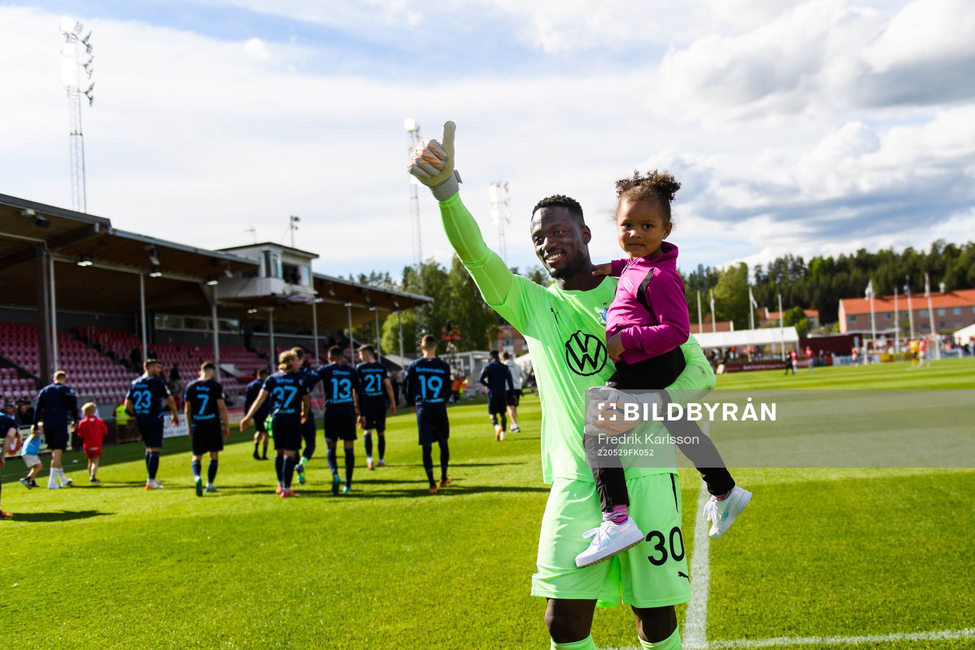 Malmö FFs Ismael Diawara jublar