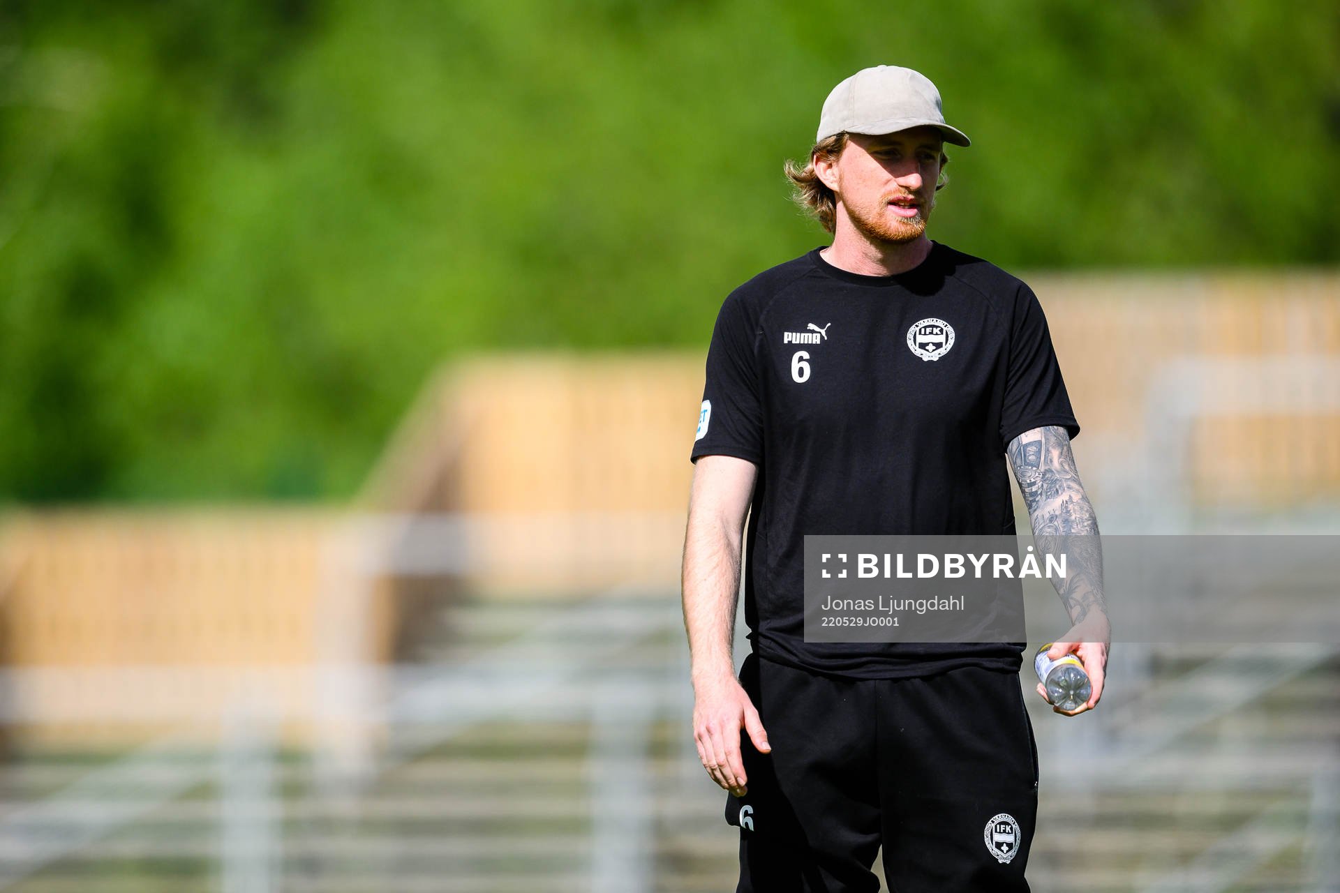 Värnamos Hampus Näsström före fotbollsmatchen i