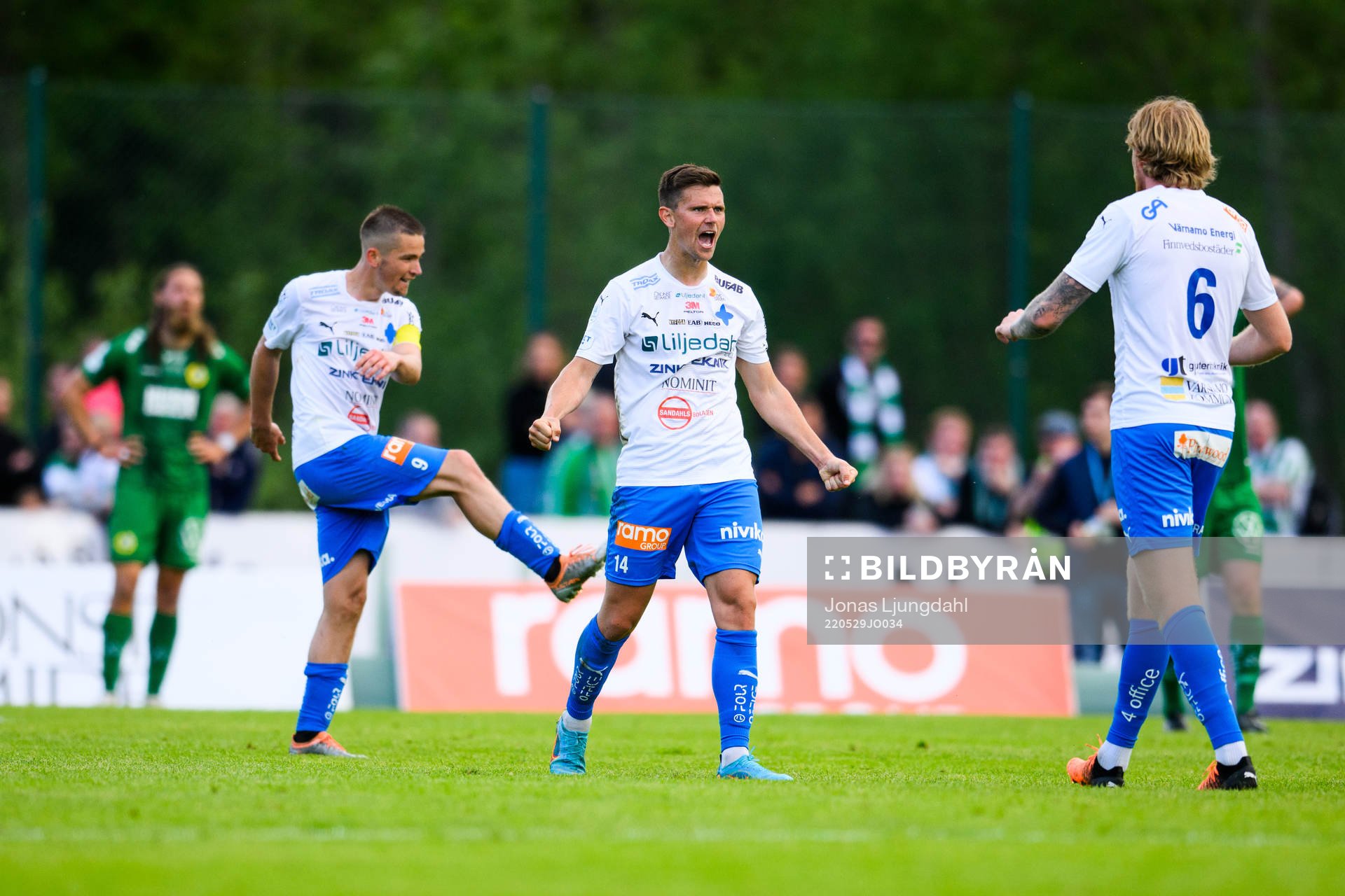 Värnamos Marcus Antonsson jublar