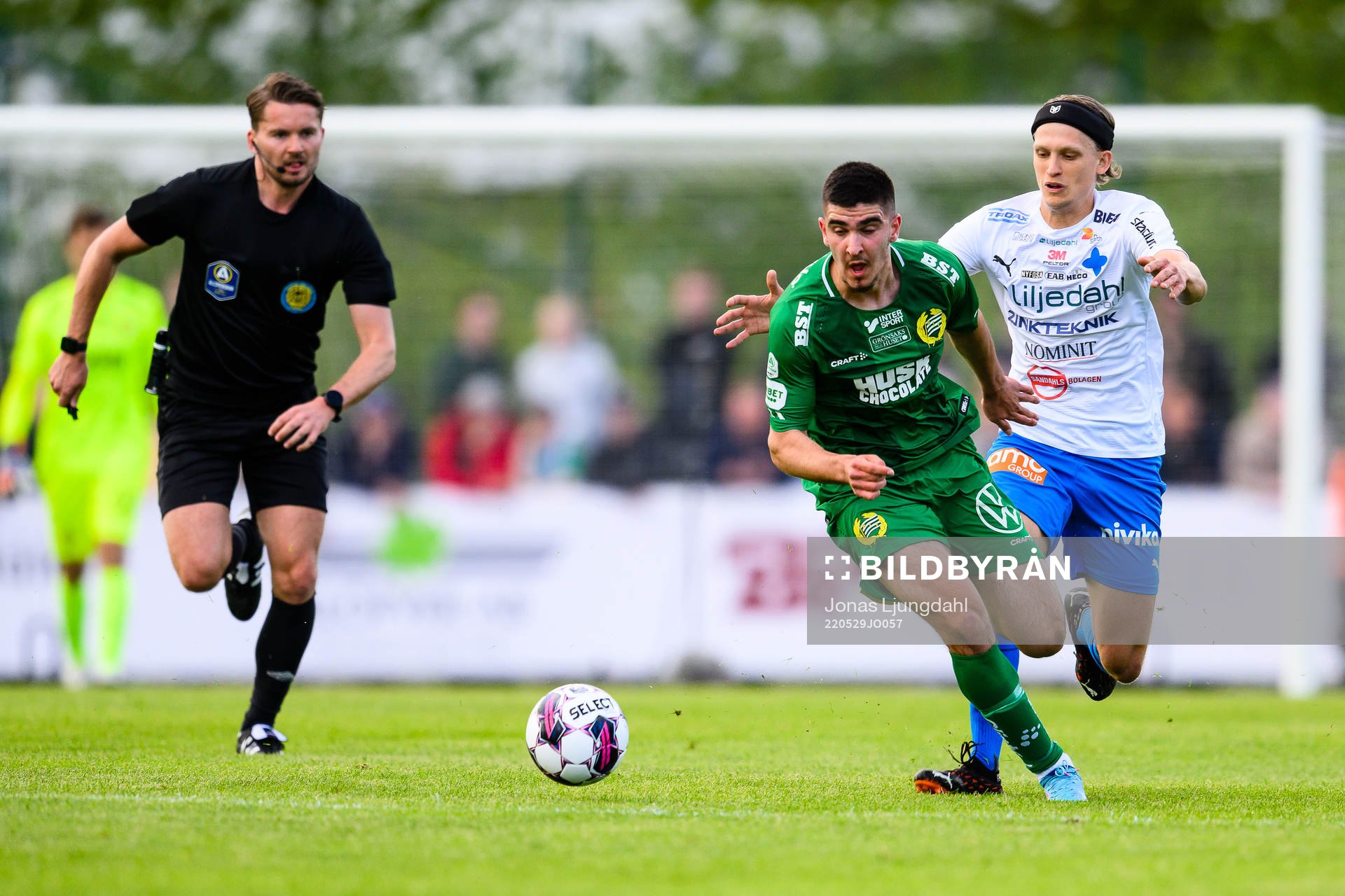 Hammarbys Mayckel Lahdo och Värnamos Charlie Vindehall