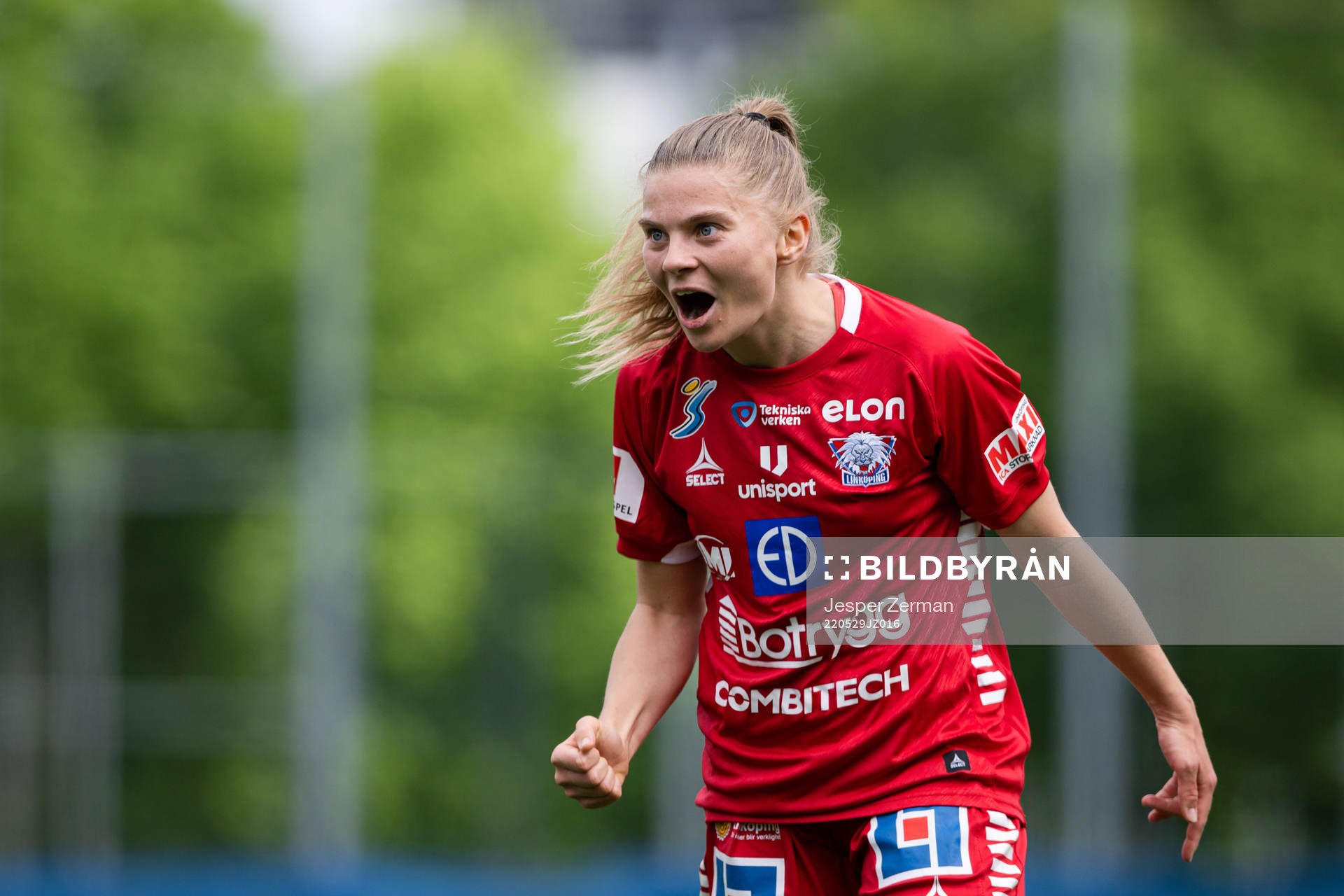 Linköpings Therese Simonsson jublar