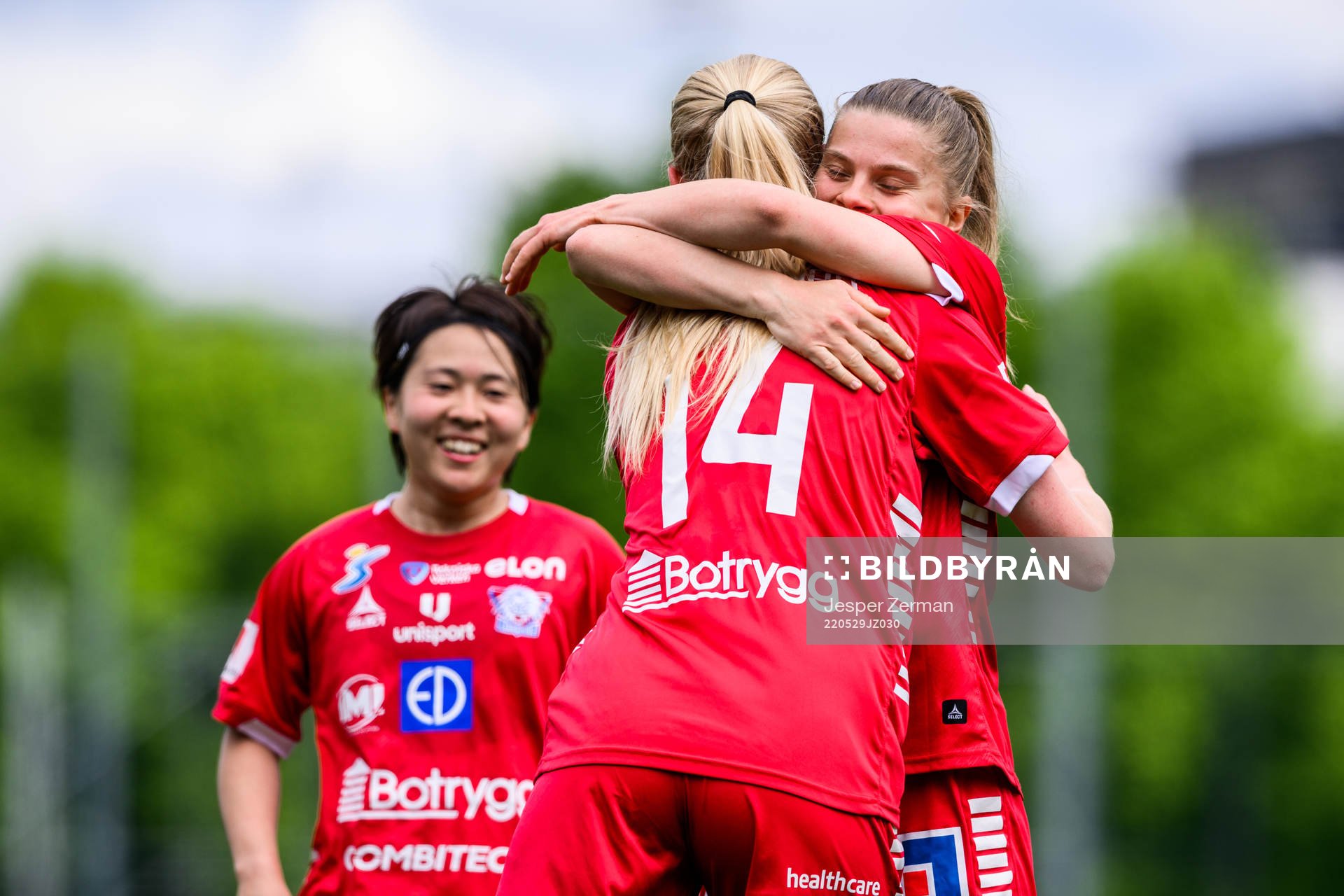 Linköpings Therese Simonsson jublar