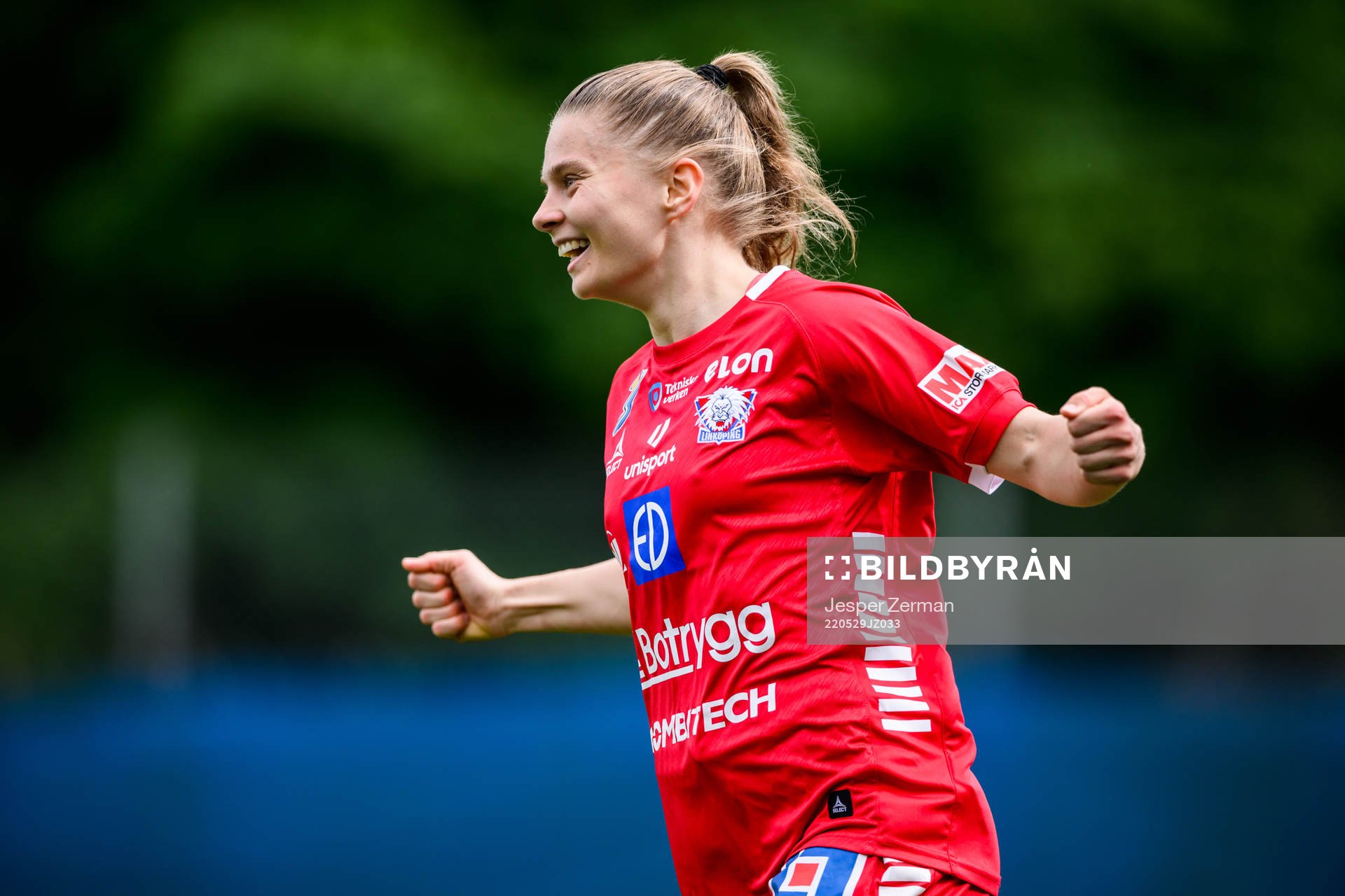 Linköpings Therese Simonsson jublar