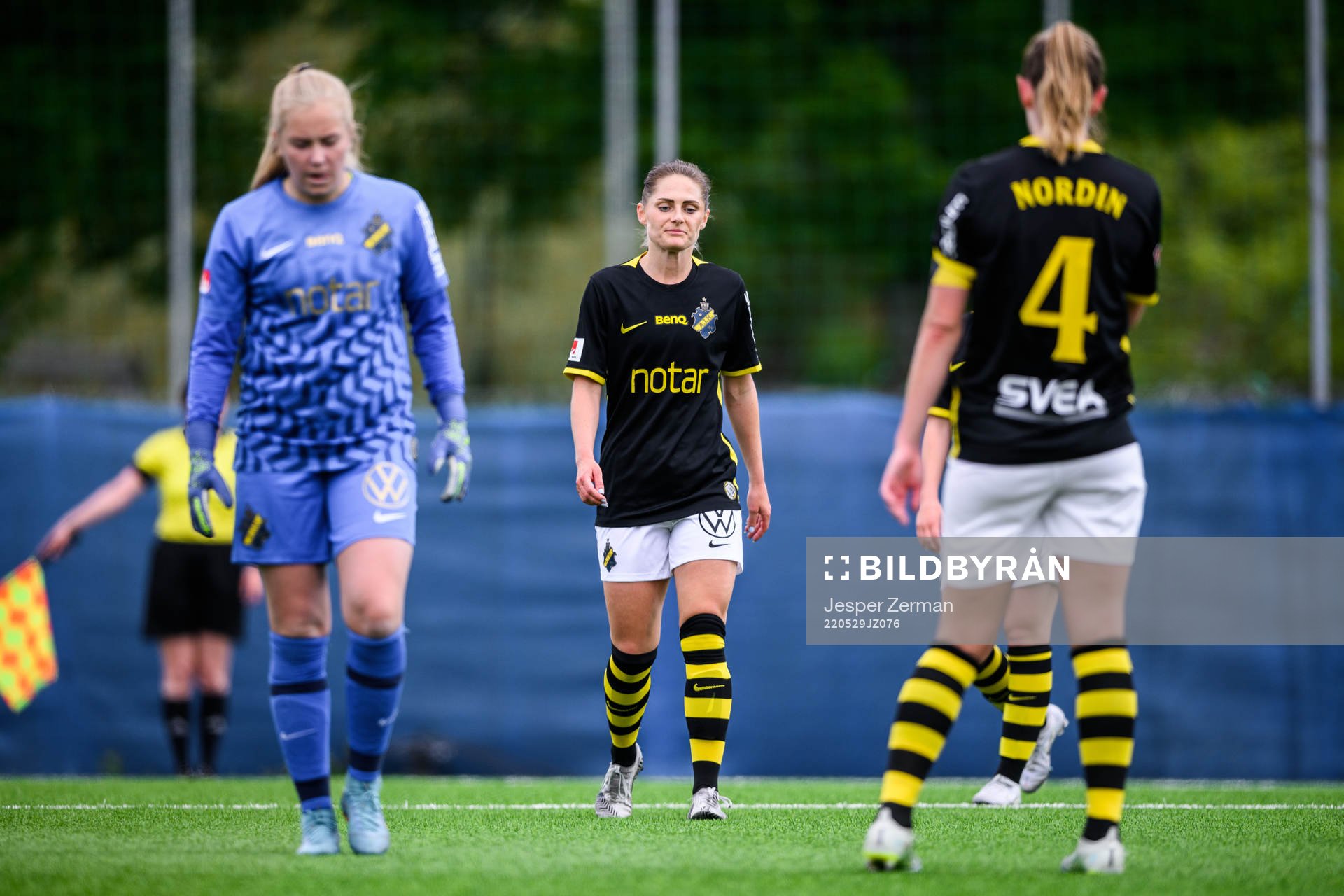 s målvakt Milla-Maj Majasaari, Linda Hallin och Jennie