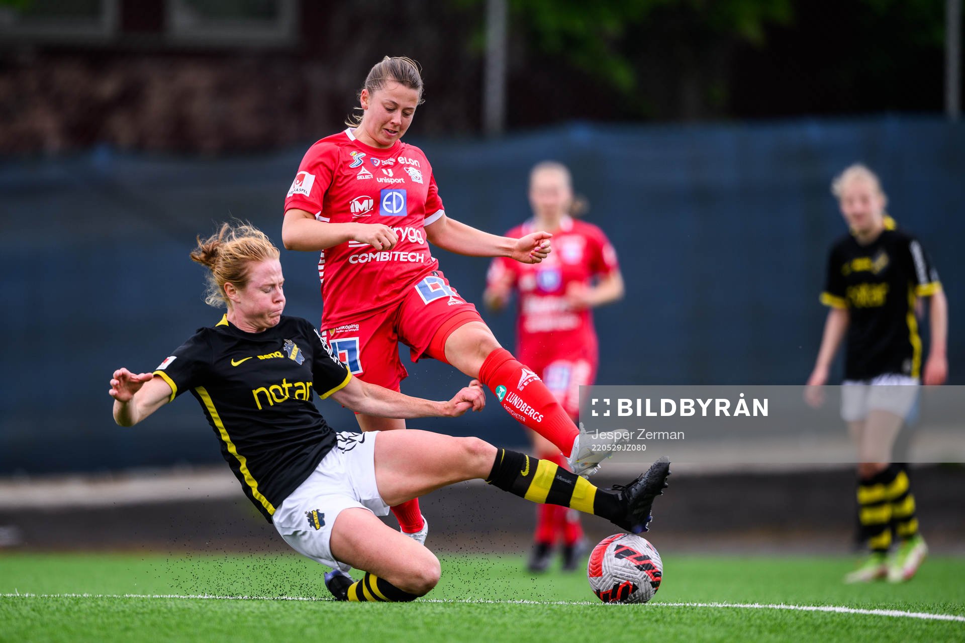 s Sara Nordin och Linköpings Cornelia Kapocs