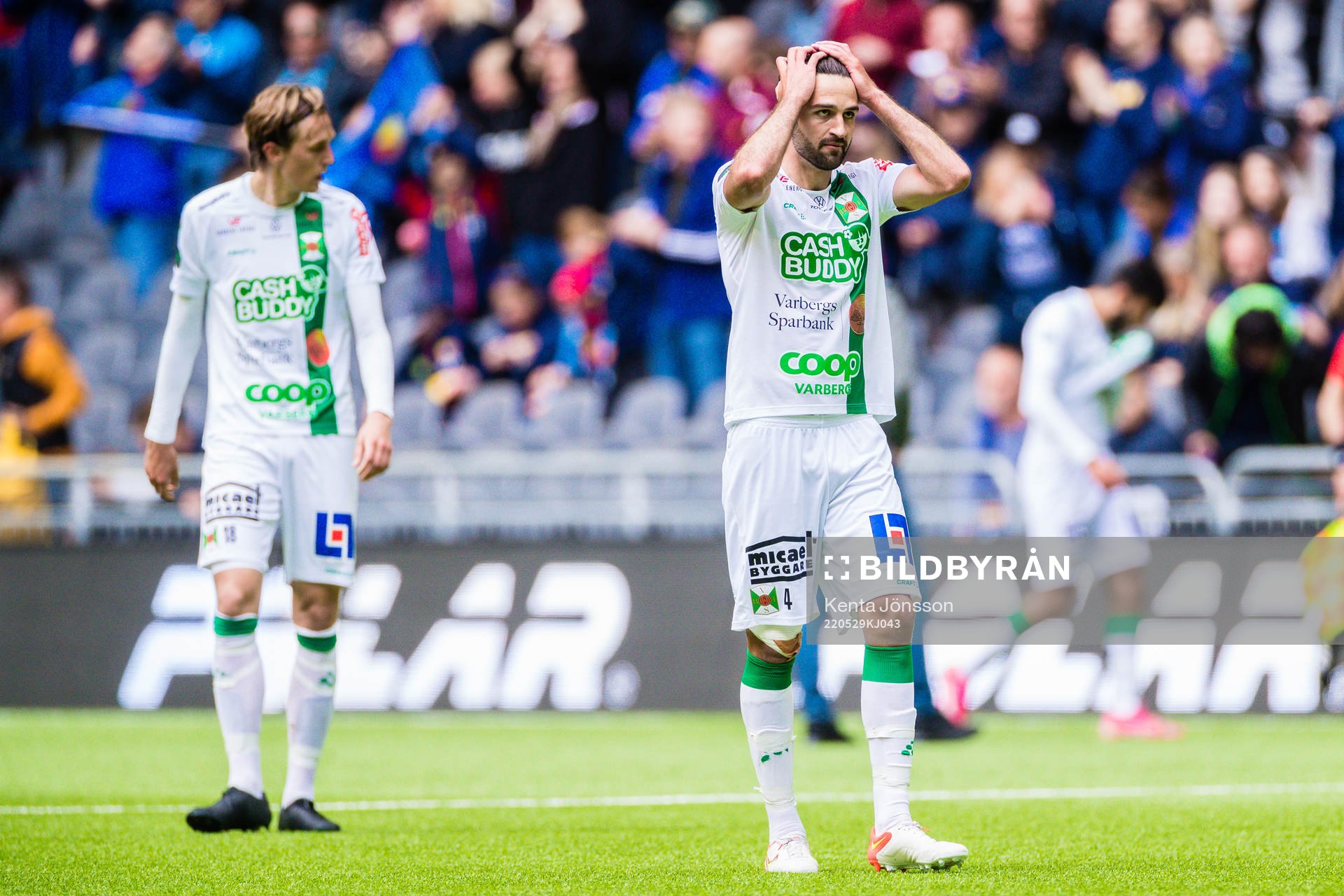 Varbergs Hampus Zachrisson och Oliver Stanisic deppar
