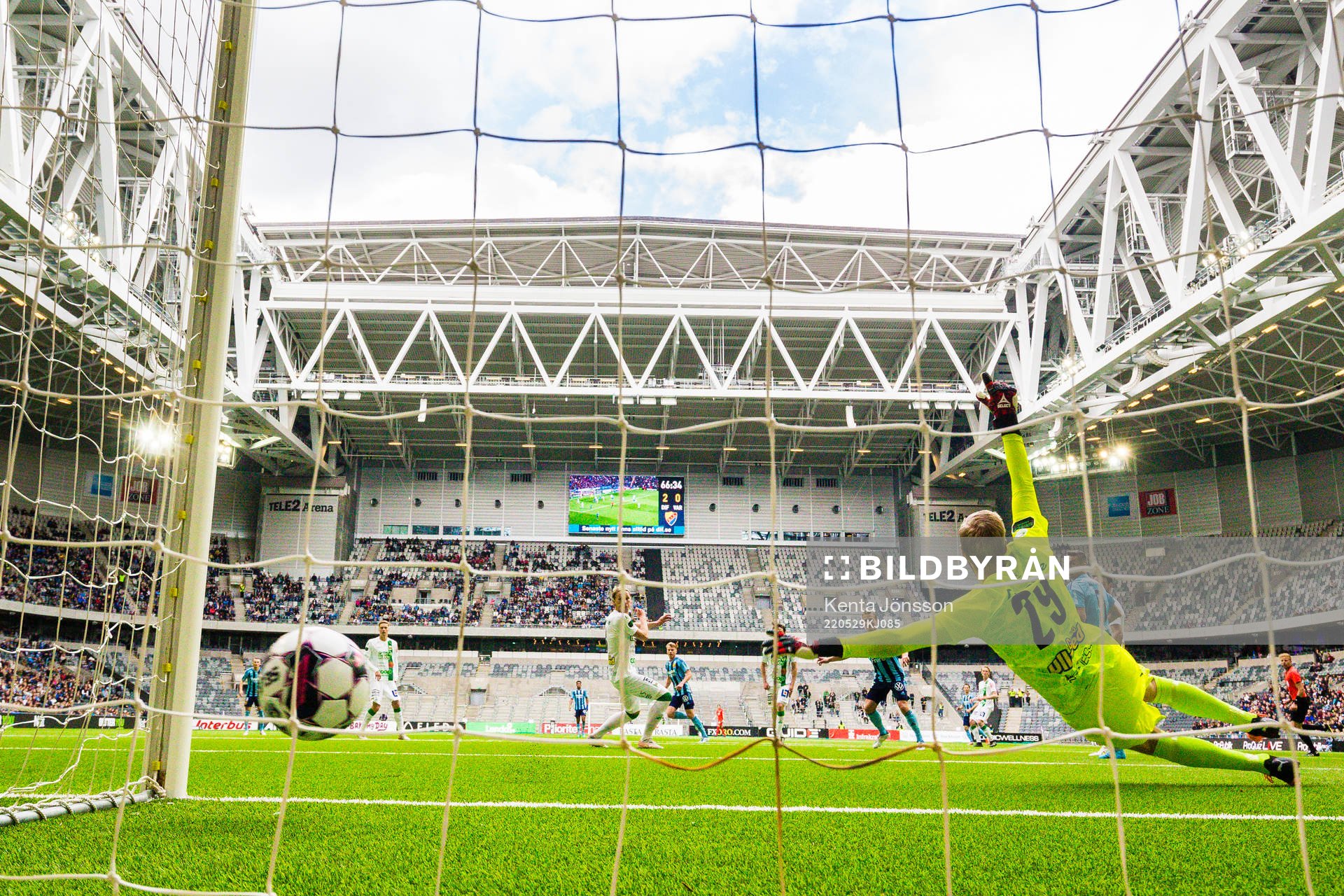 Djurgårdens Rasmus Schüller gör 3-0 bakom Varbergs