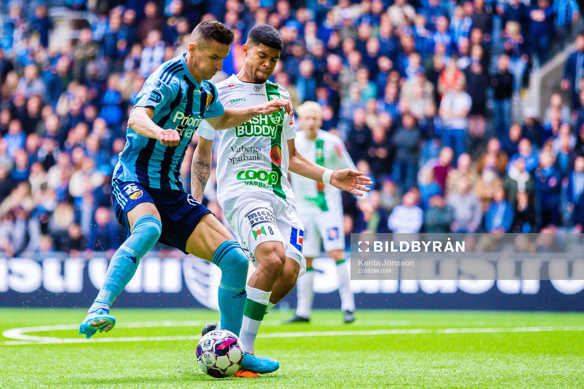 Djurgårdens Haris Radetinac och Varbergs Luke Le Roux