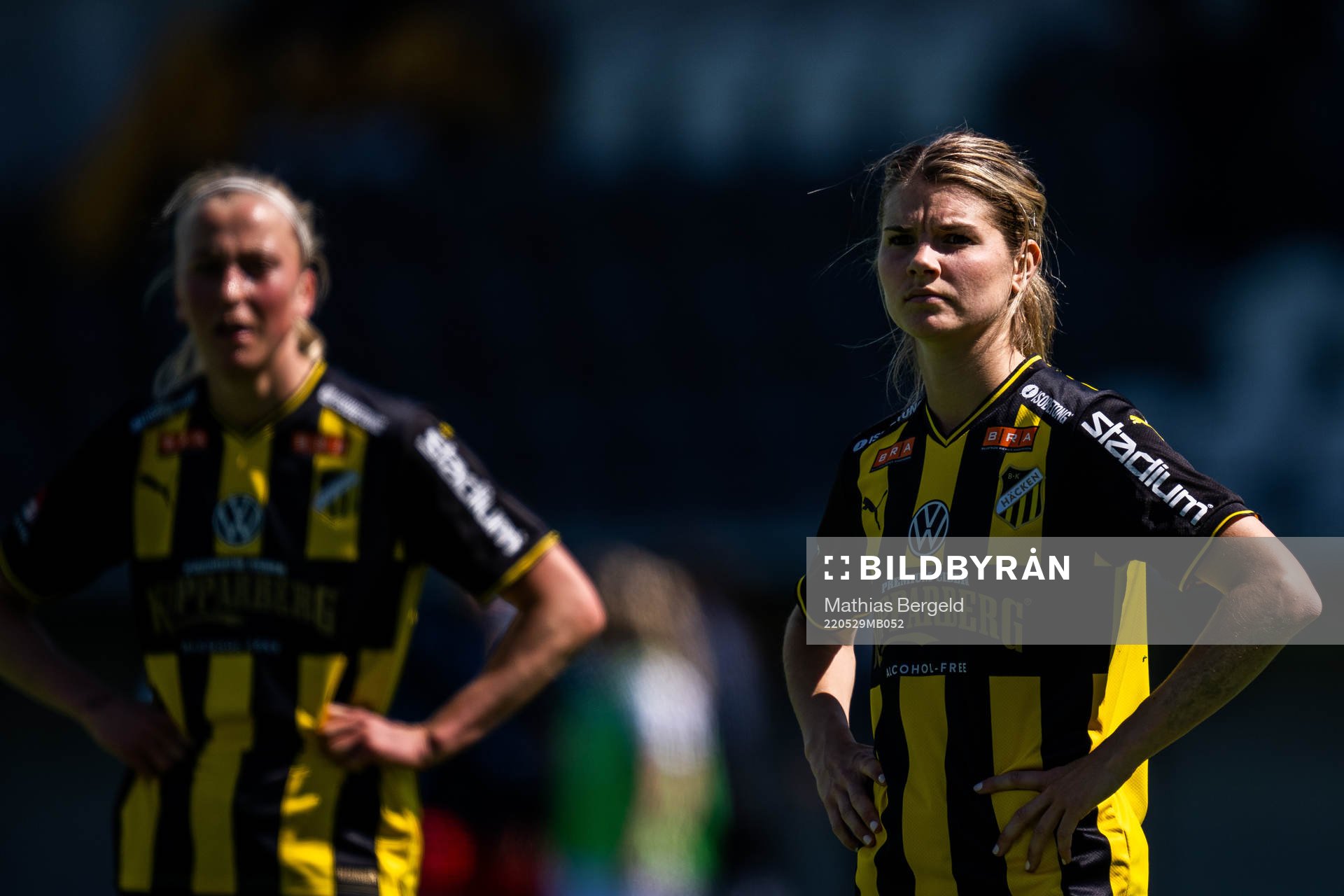Häckens Julia Karlernäs och Andrine Stolsmo Hegerberg