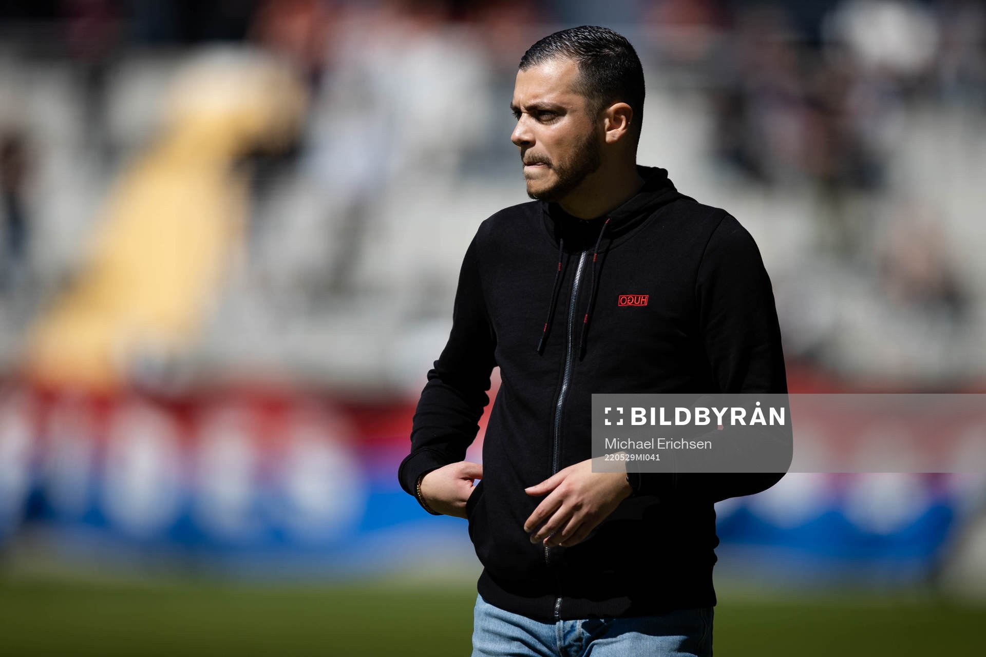 Dalkurds tränare Yasin Aras under fotbollsmatchen i Superettan mellan Örgryte och Dalkurd den 29 maj 2022 i Göteborg. 