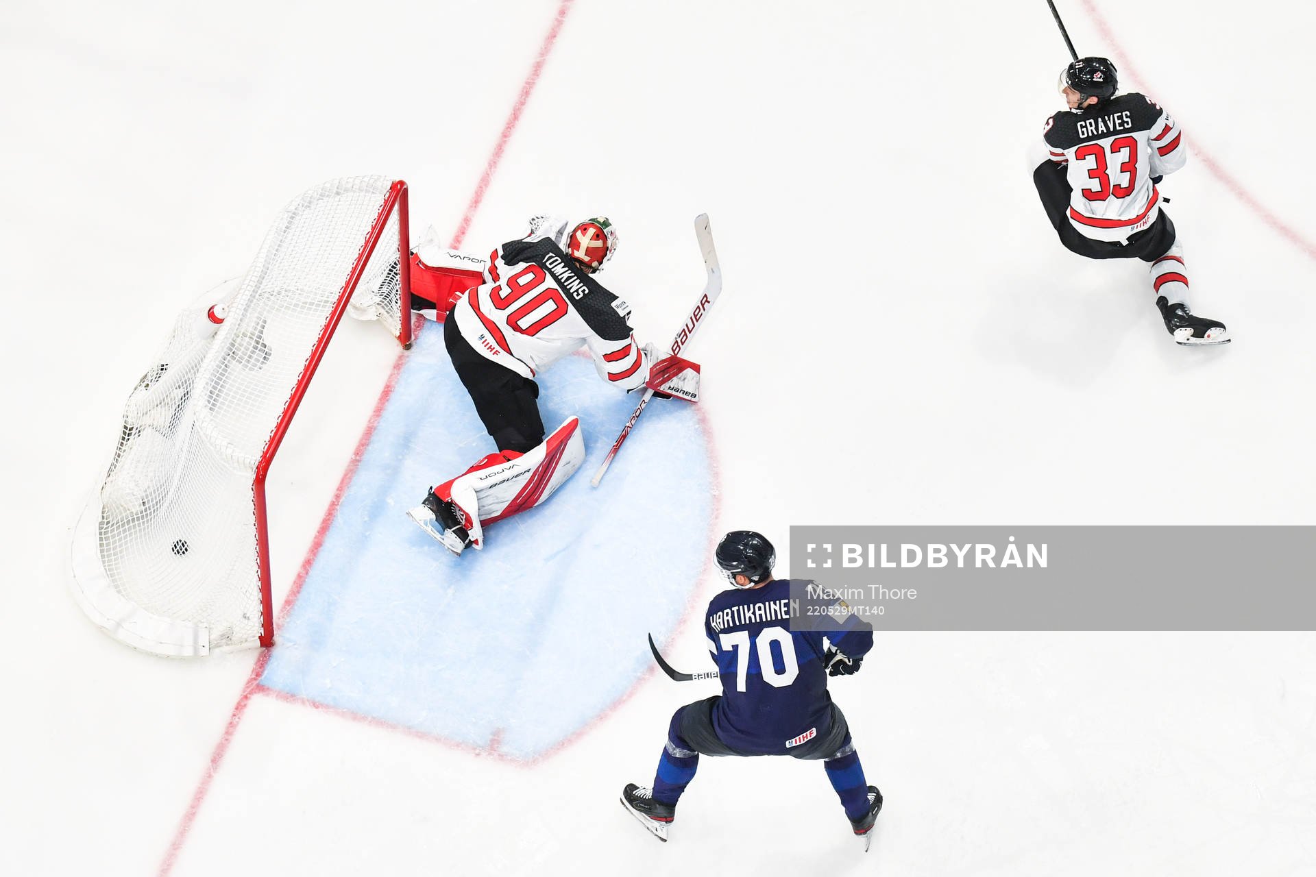 Sakari Manninen of Finland (not in frame) scores 4-3 behind