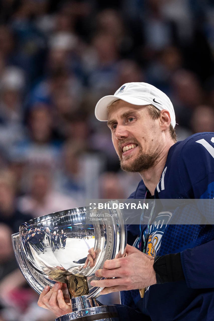 Marko Antilla of Finland celebrate with the trophy