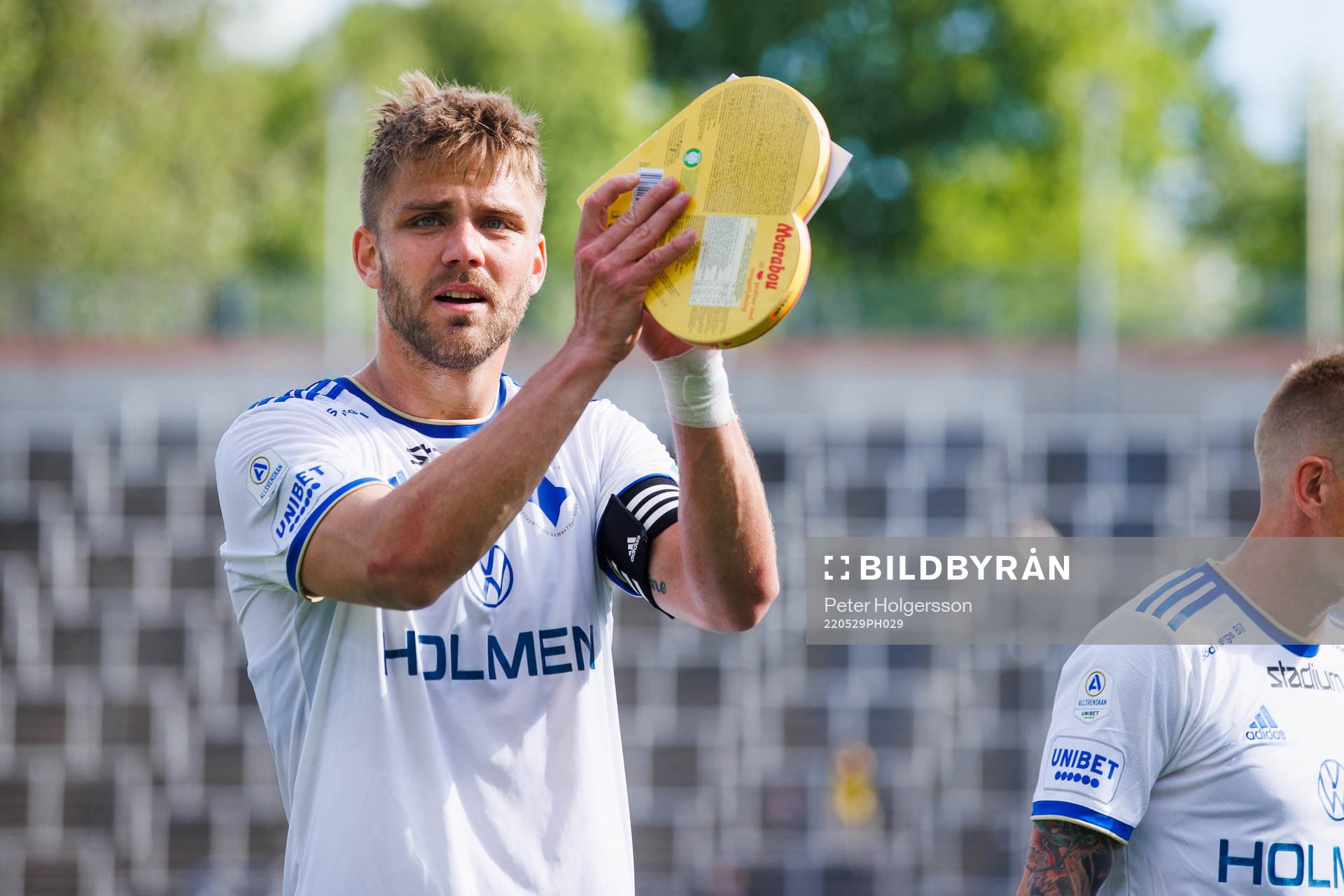 IFK Norrköpings Christoffer Nyman jublar och tackar