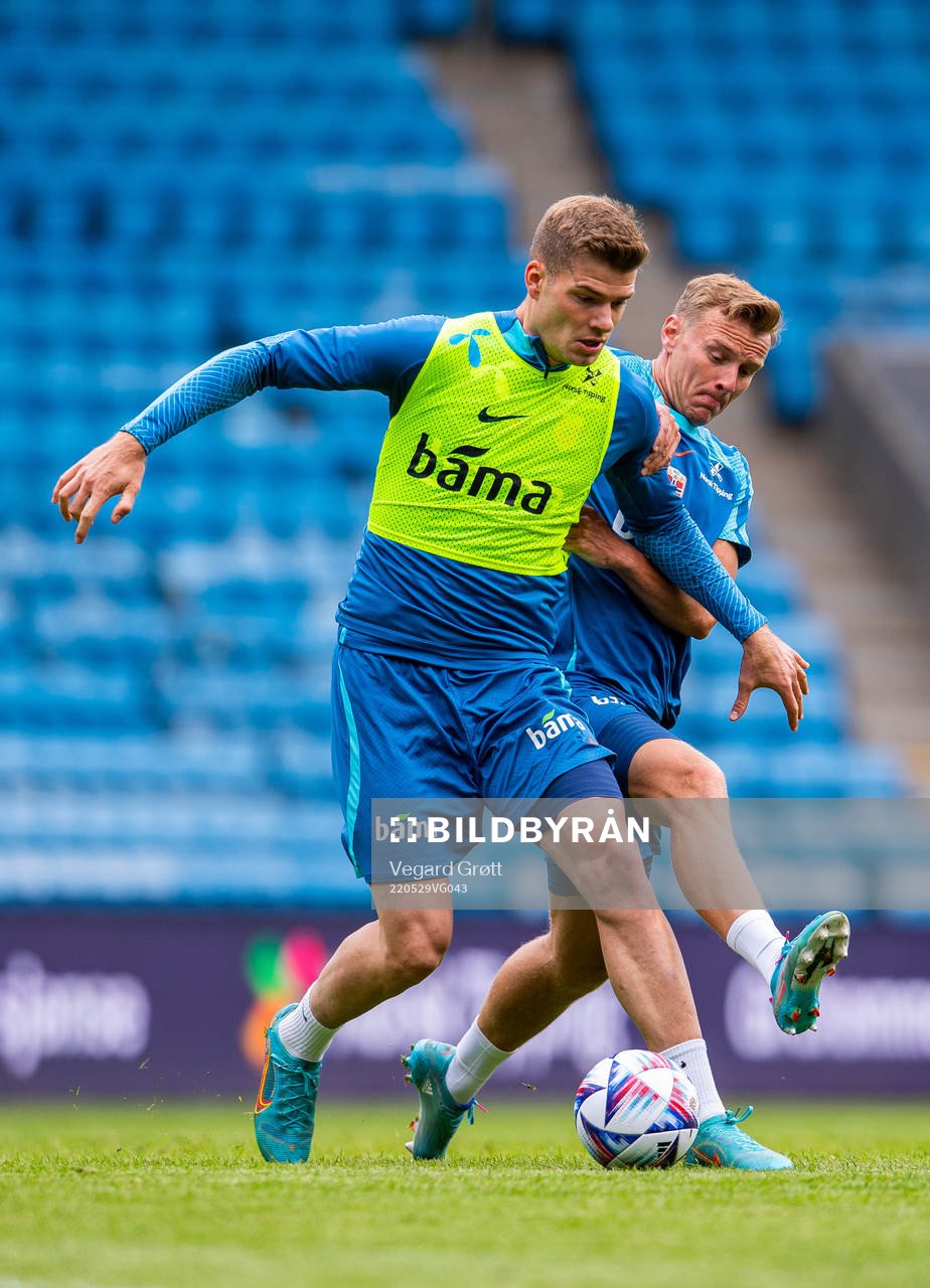Alexander Sørloth and Marius Lode of the Norwegian