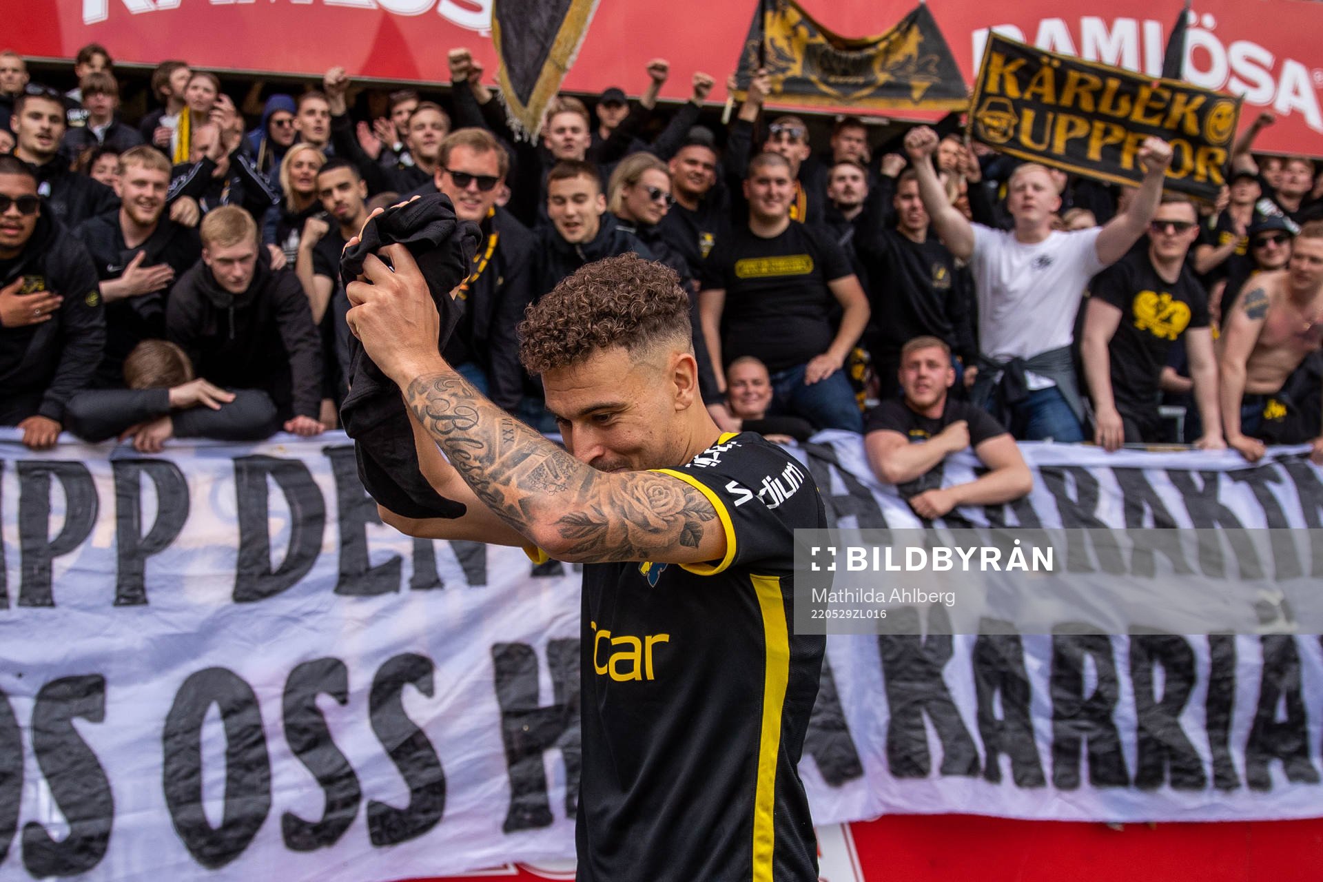 s Jordan Larsson tack supportrarna