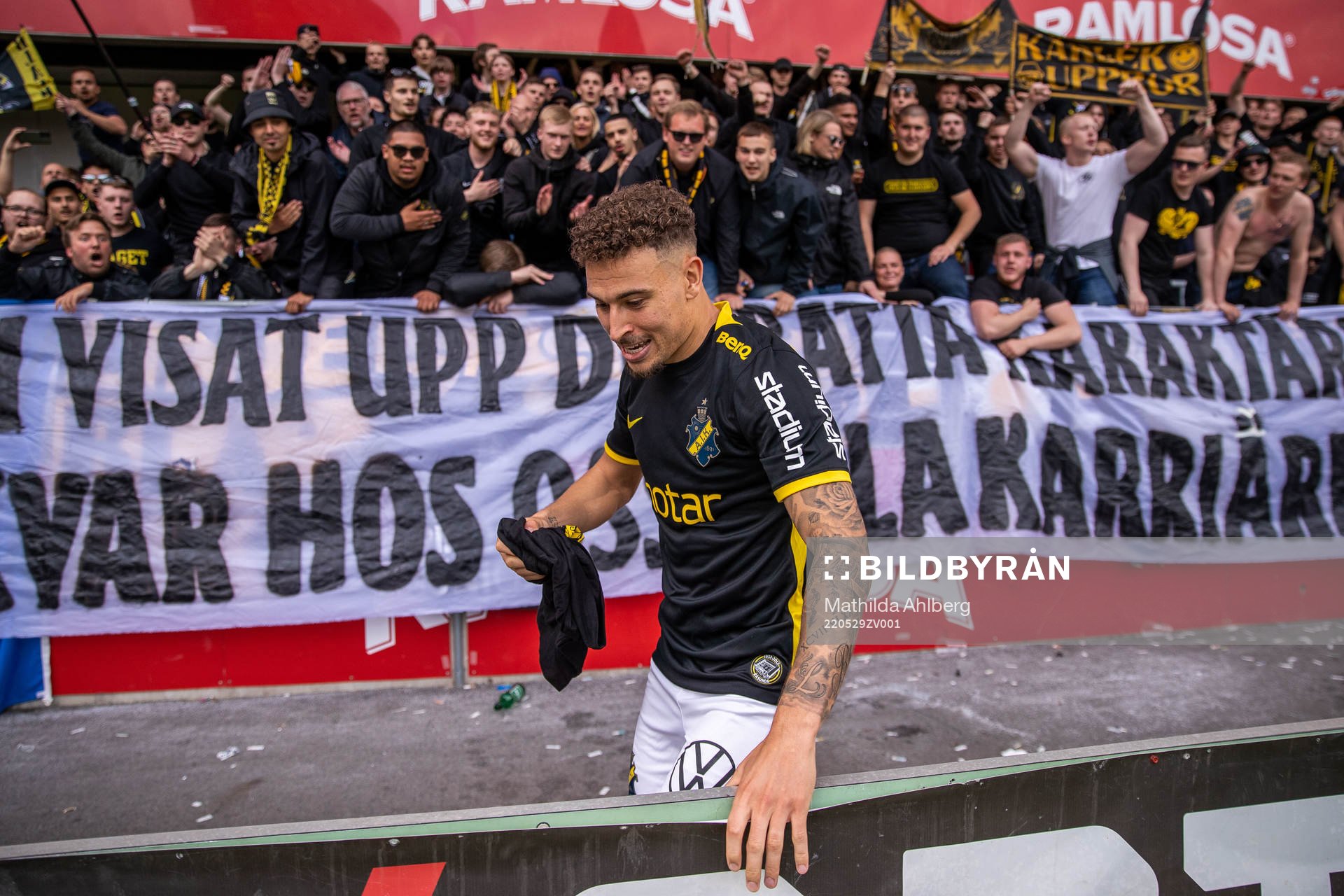 s Jordan Larsson jublar