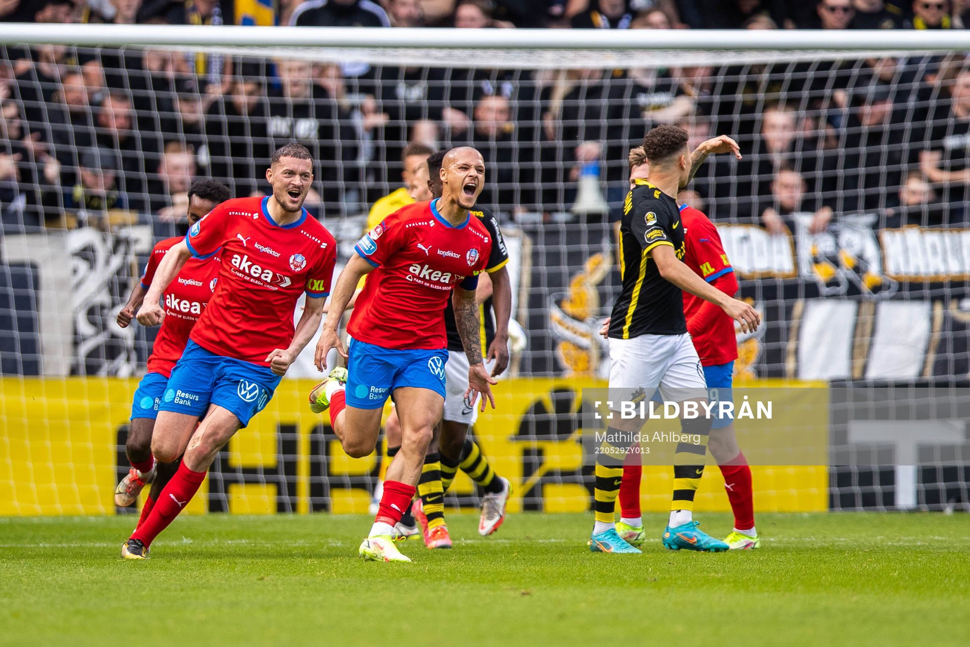 Helsingborgs Albert Ejupi och Anthony van