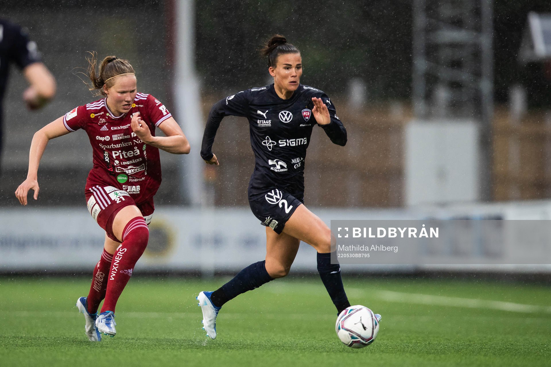 Piteås Hlin Eiríksdóttir och FC Rosengårds Katrine Veje