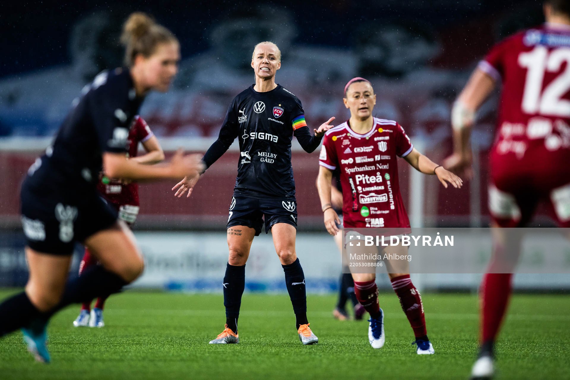 FC Rosengårds Caroline Seger deppar