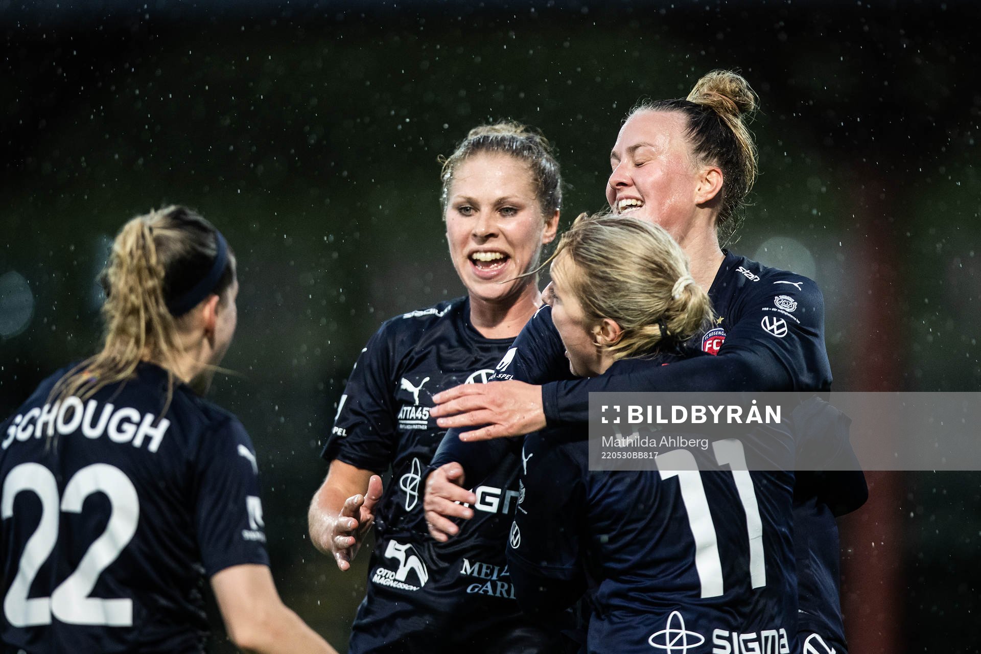 FC Rosengårds Stefanie Sanders jublar