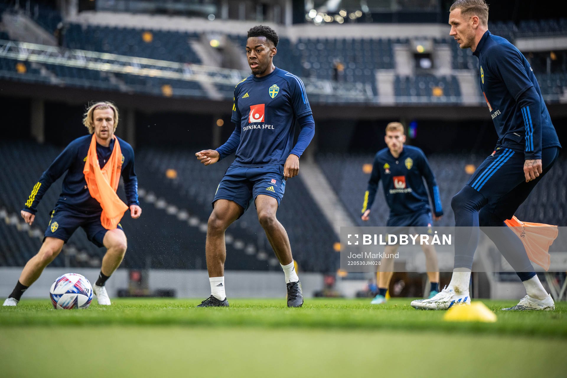 Emil Forsberg, Anthony Elanga and Robin Olsen of the Swedish national football team during a training session on May 30, 2022 in Stockholm.