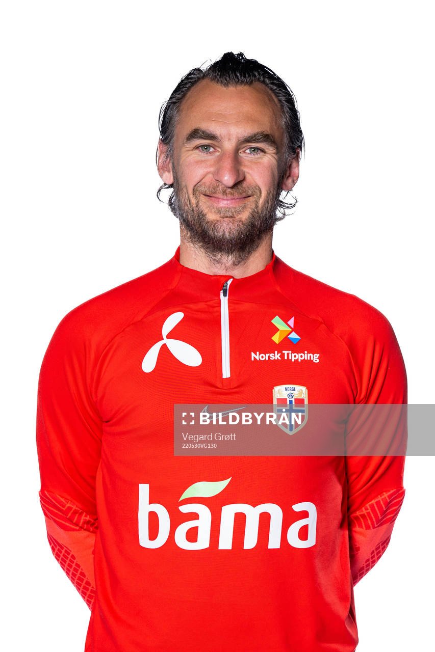 Sigurd Ertsås, kit manager of the Norwegian national
