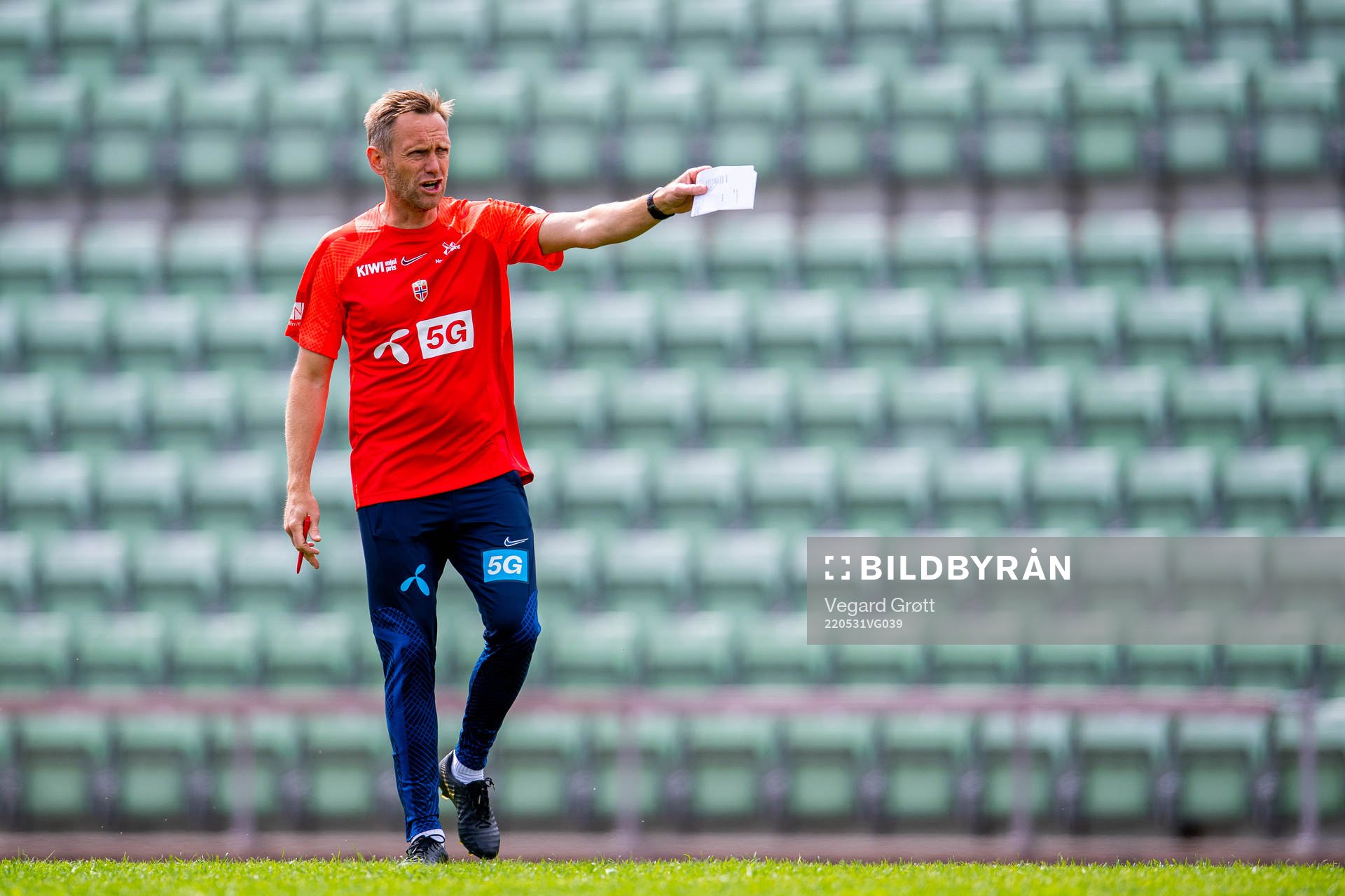 Martin Sjögren, head coach of the Norwegian women's