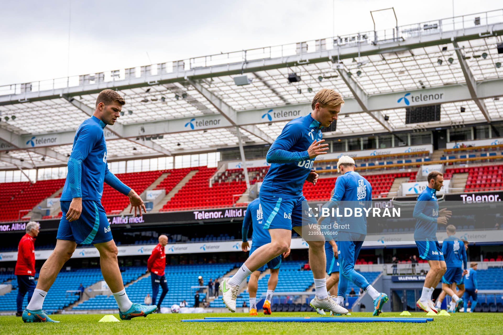 Alexander Sørloth and Mats Møller Dæhli of the Norwegian