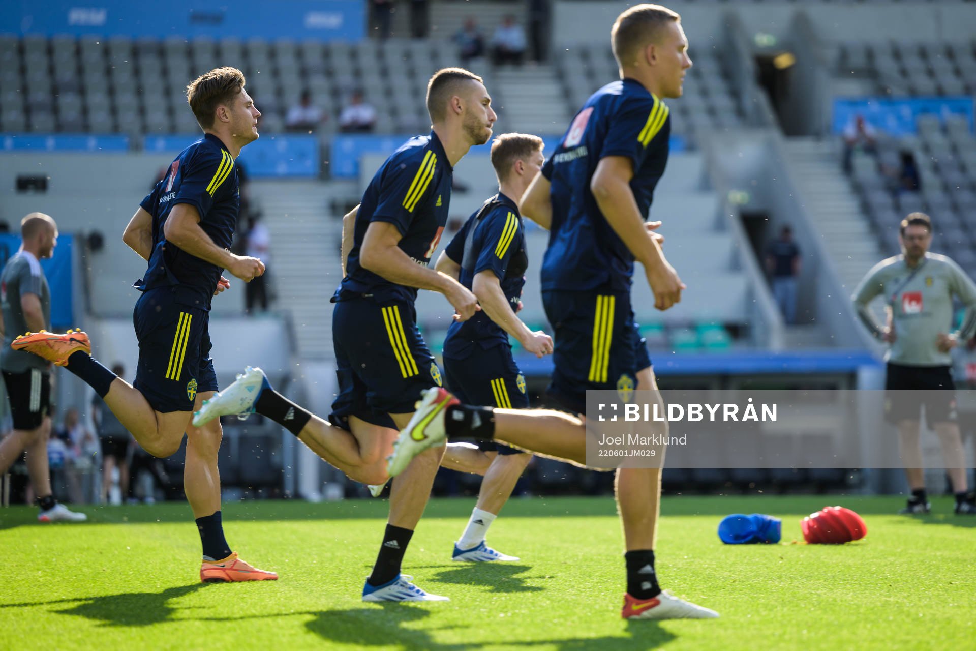 Mattias Svanberg and Branimir Hrgota of the Swedish