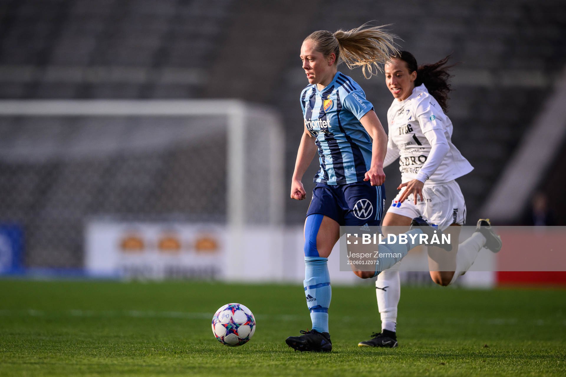 Djurgårdens Alice Bergström och Kalmars Antoinette Jewel