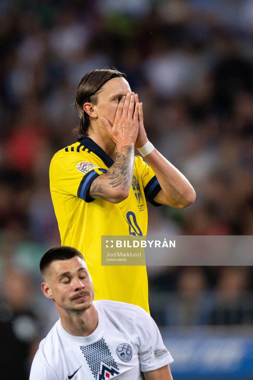Kristoffer Olsson of Sweden looks dejected