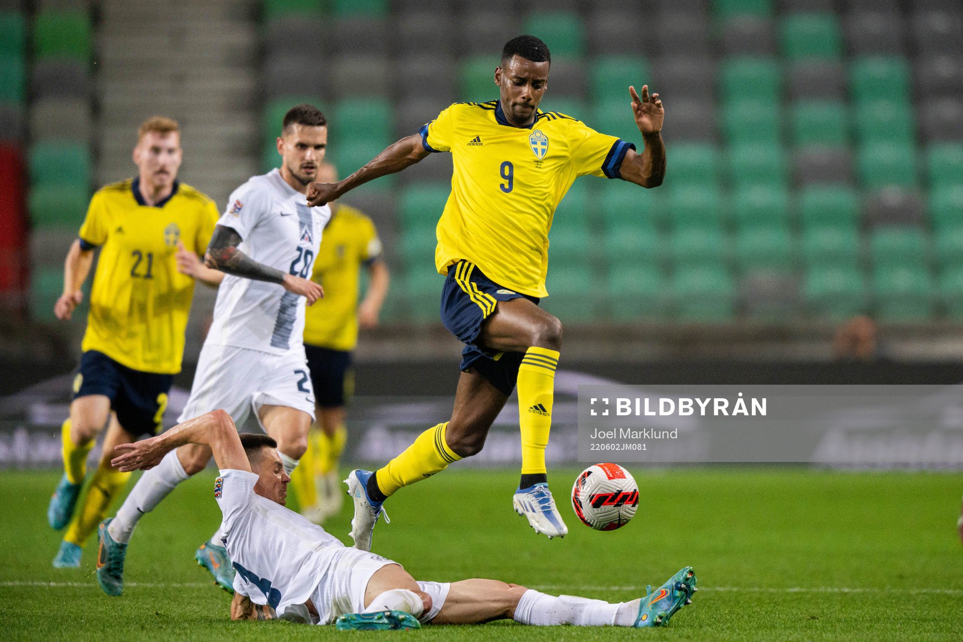 Gregor Sikošek of Slovenia and Alexander Isak of Sweden